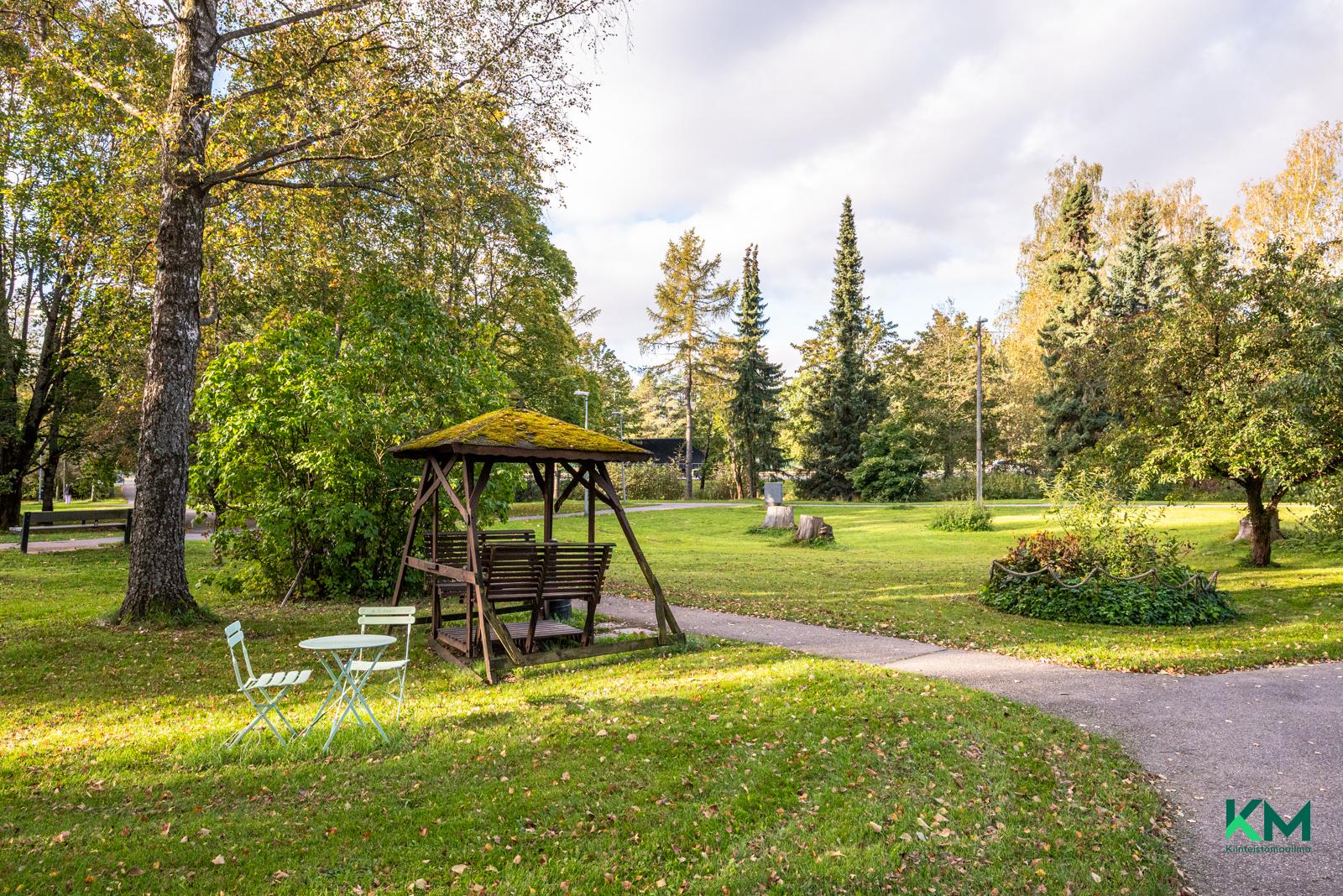 Arhotie 19, Vartiokylä, Helsinki