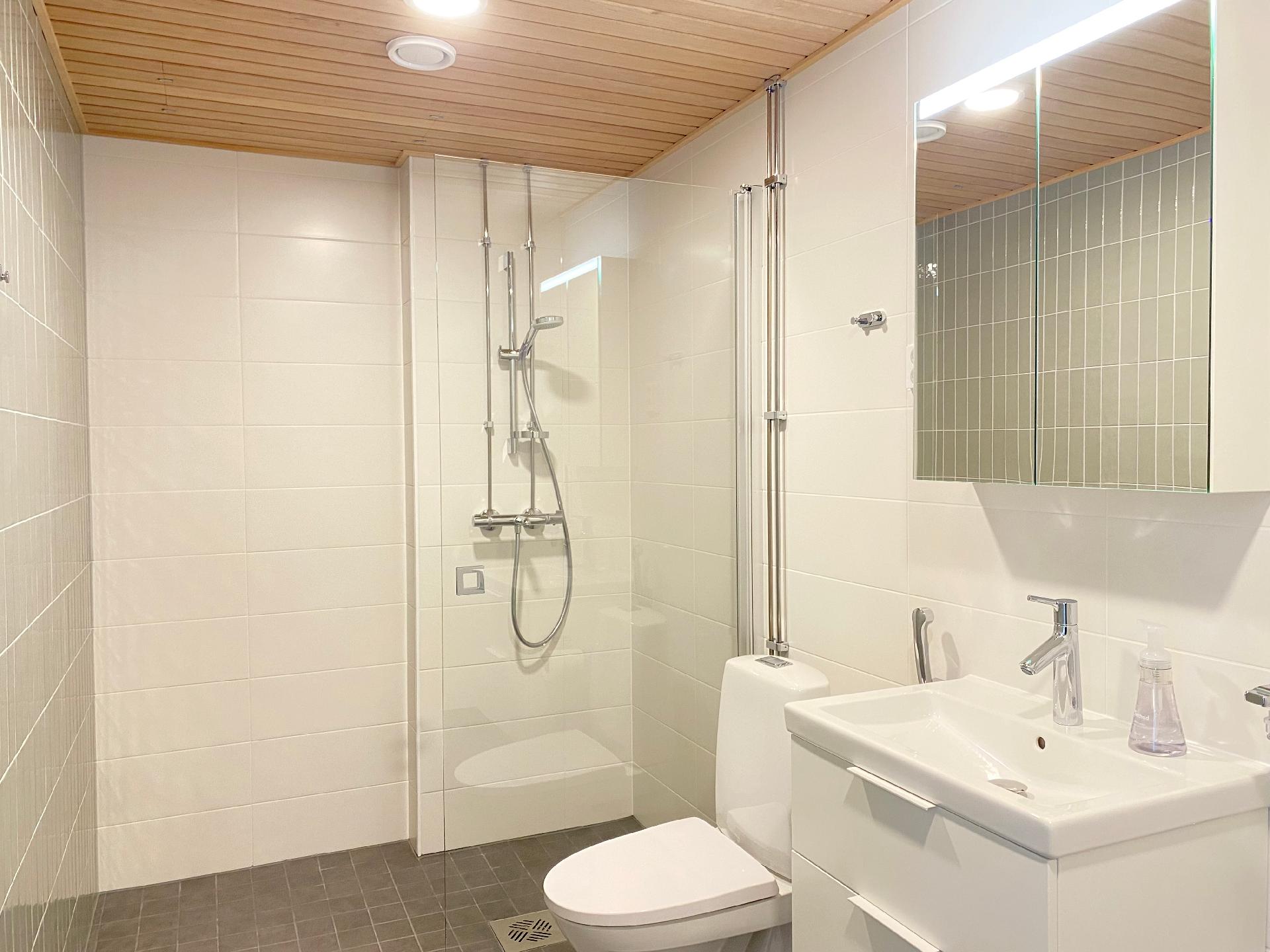 Koirasaarentie 43, Kruunuvuorenranta, Helsinki