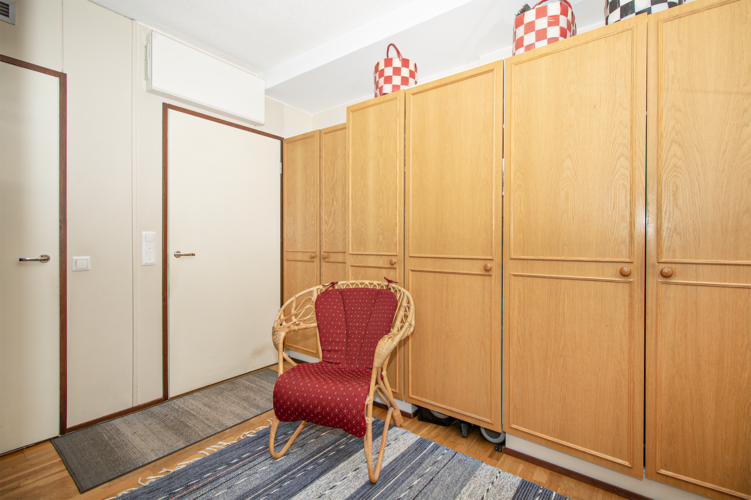 tervetuloa meille! Eteinen