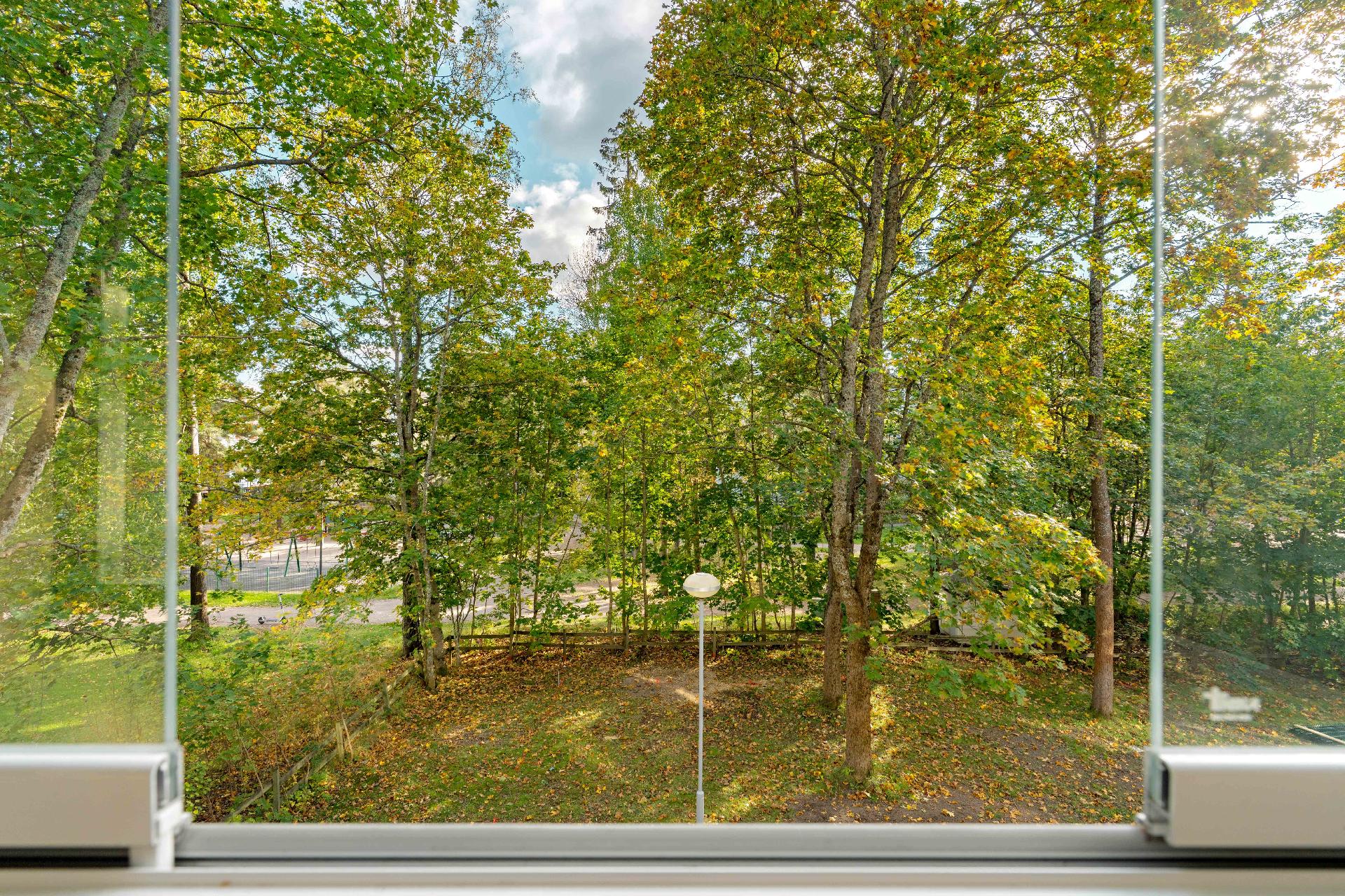 Kuohurinne 6, Myyrmäki, Vantaa