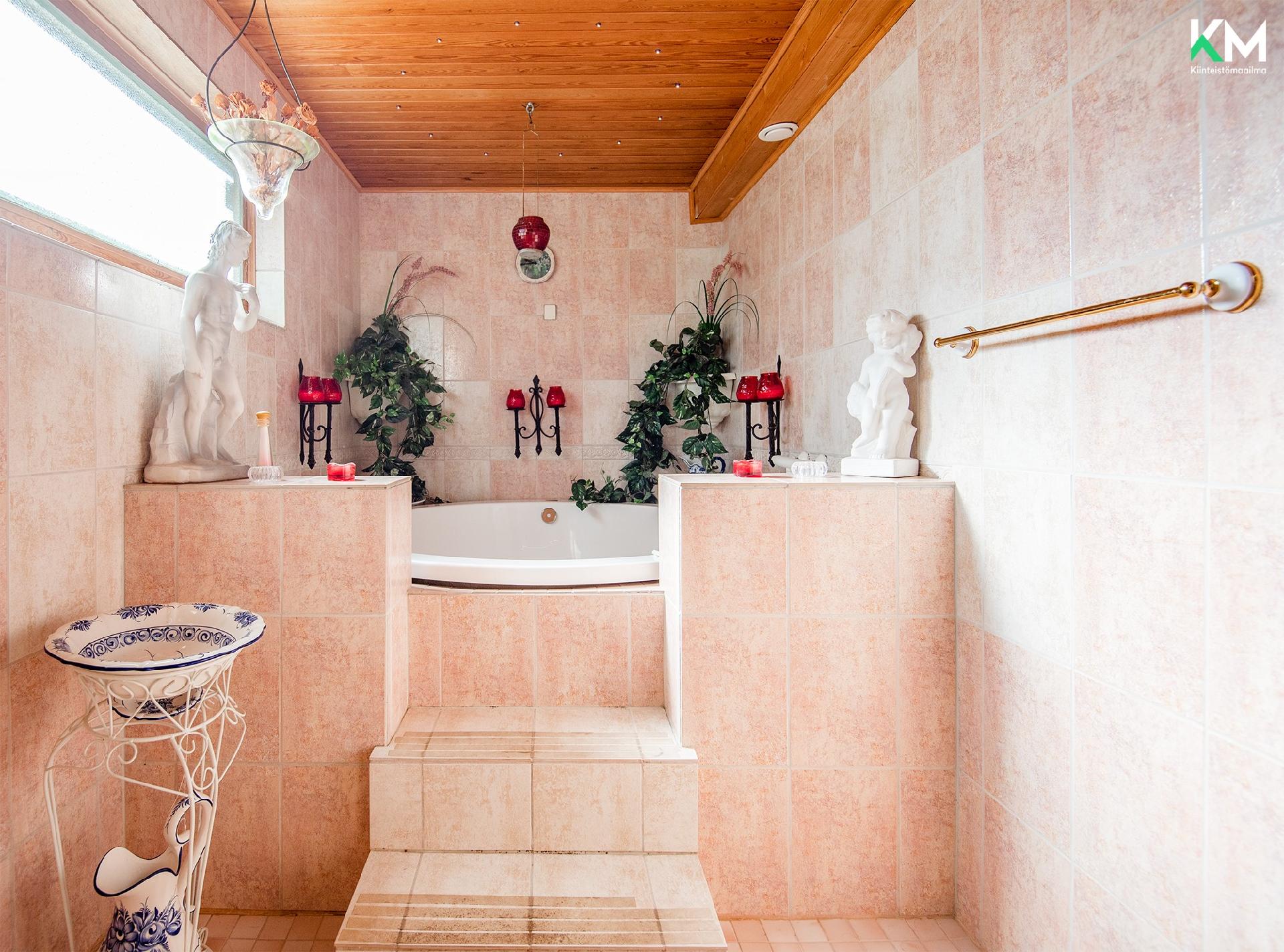 Untamontie 18, Untamala, Laitila