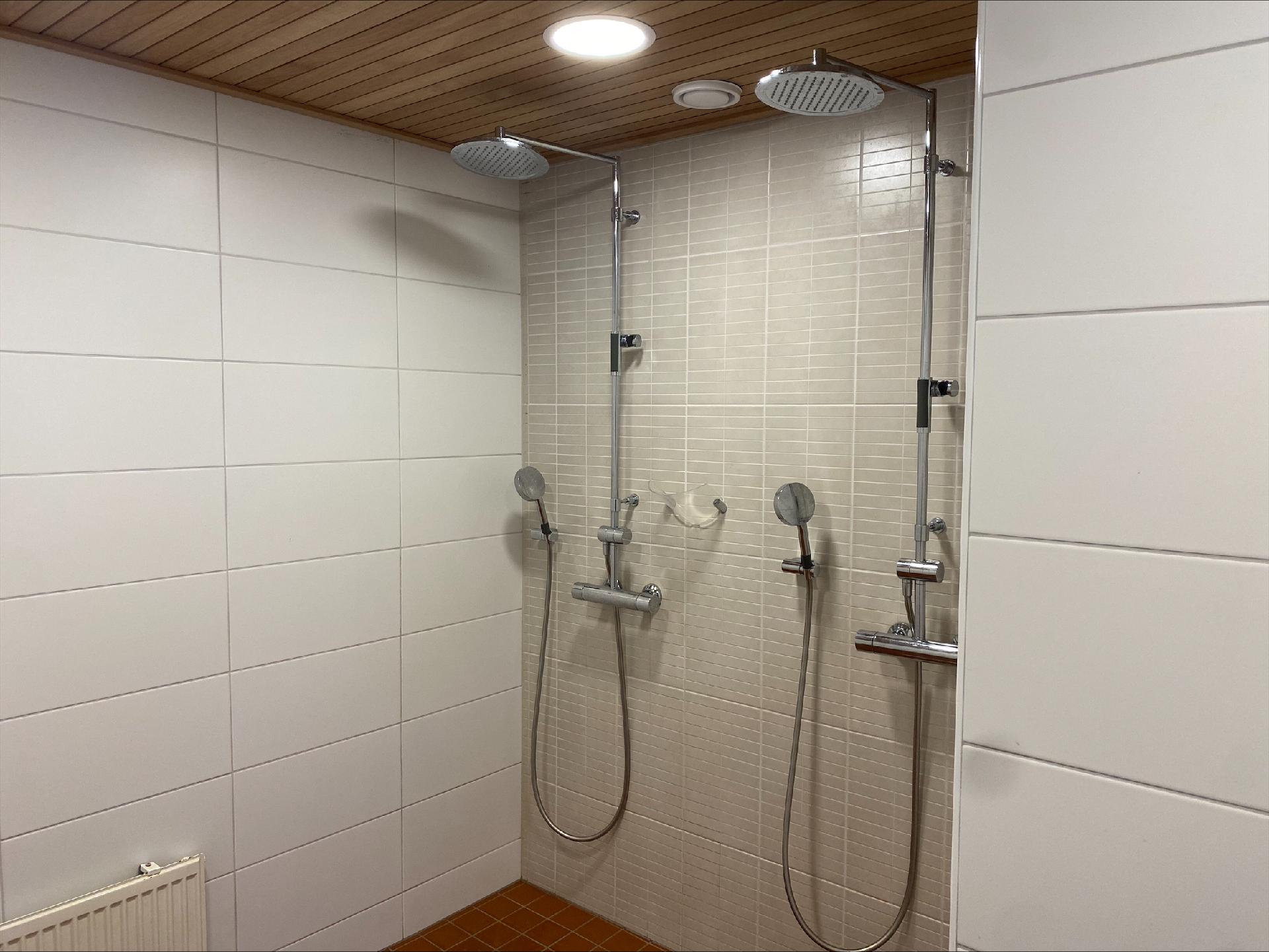 taloyhtiön sauna osastoa