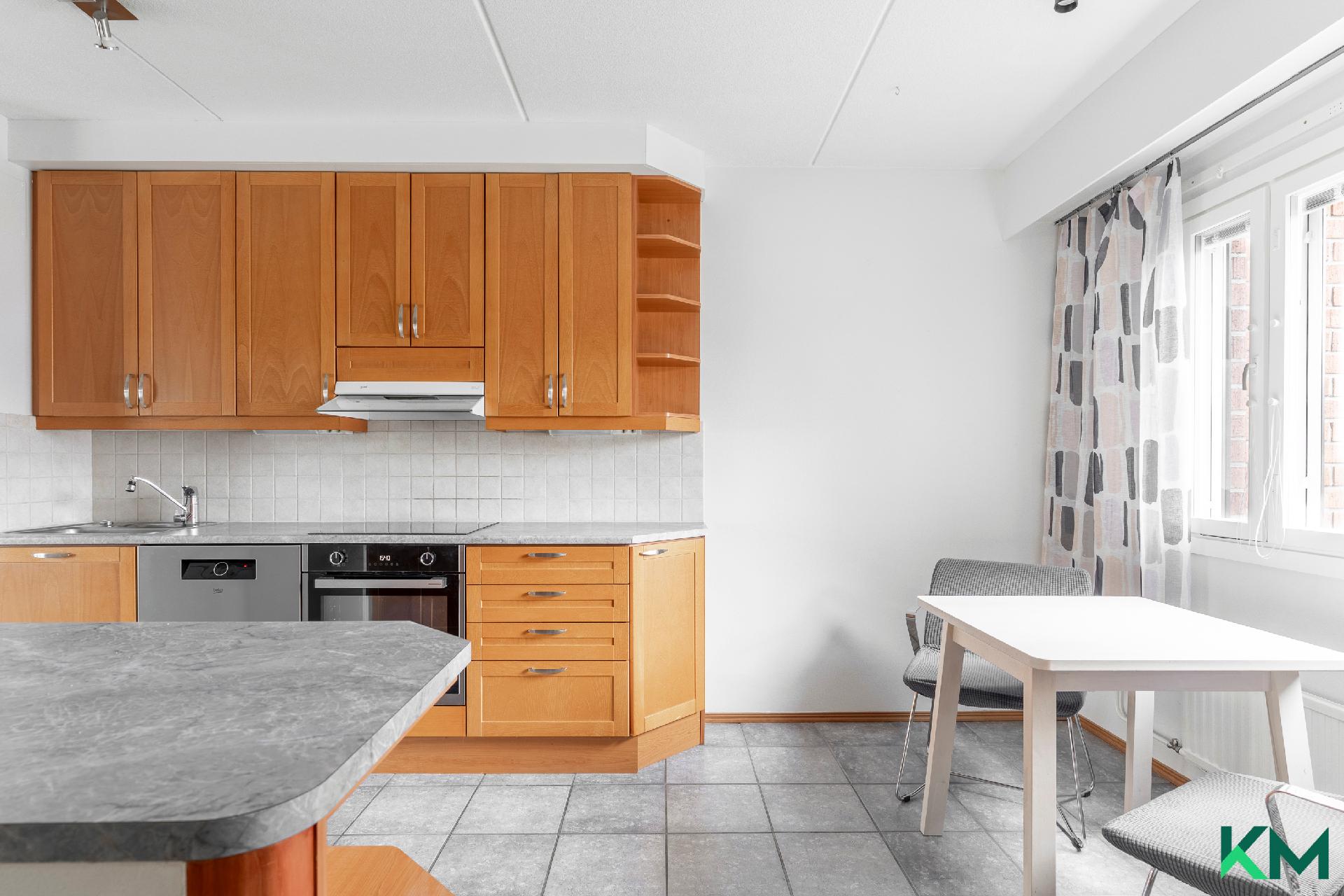 Osmankäämintie 27, Tikkurila, Vantaa