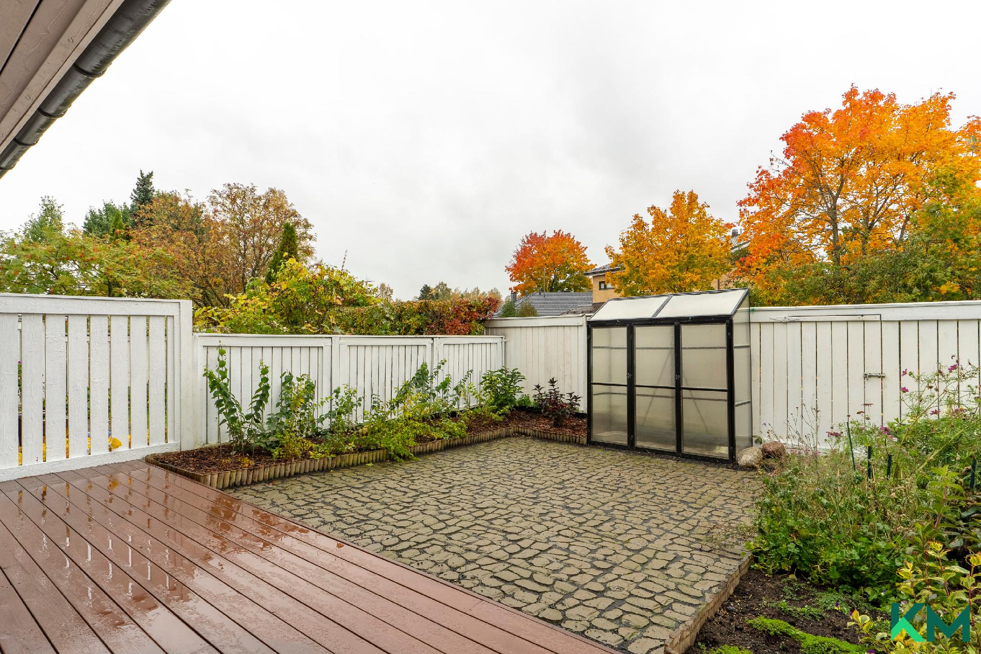 Osmankäämintie 27, Tikkurila, Vantaa