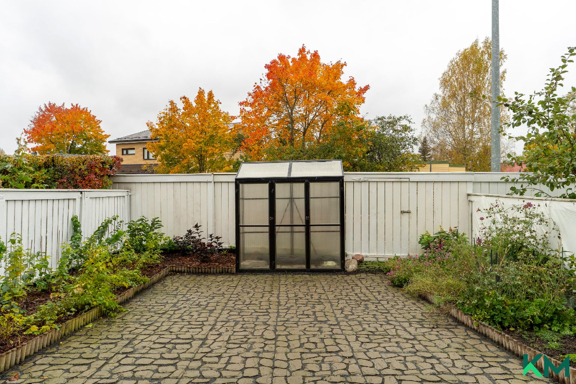 Osmankäämintie 27, Tikkurila, Vantaa