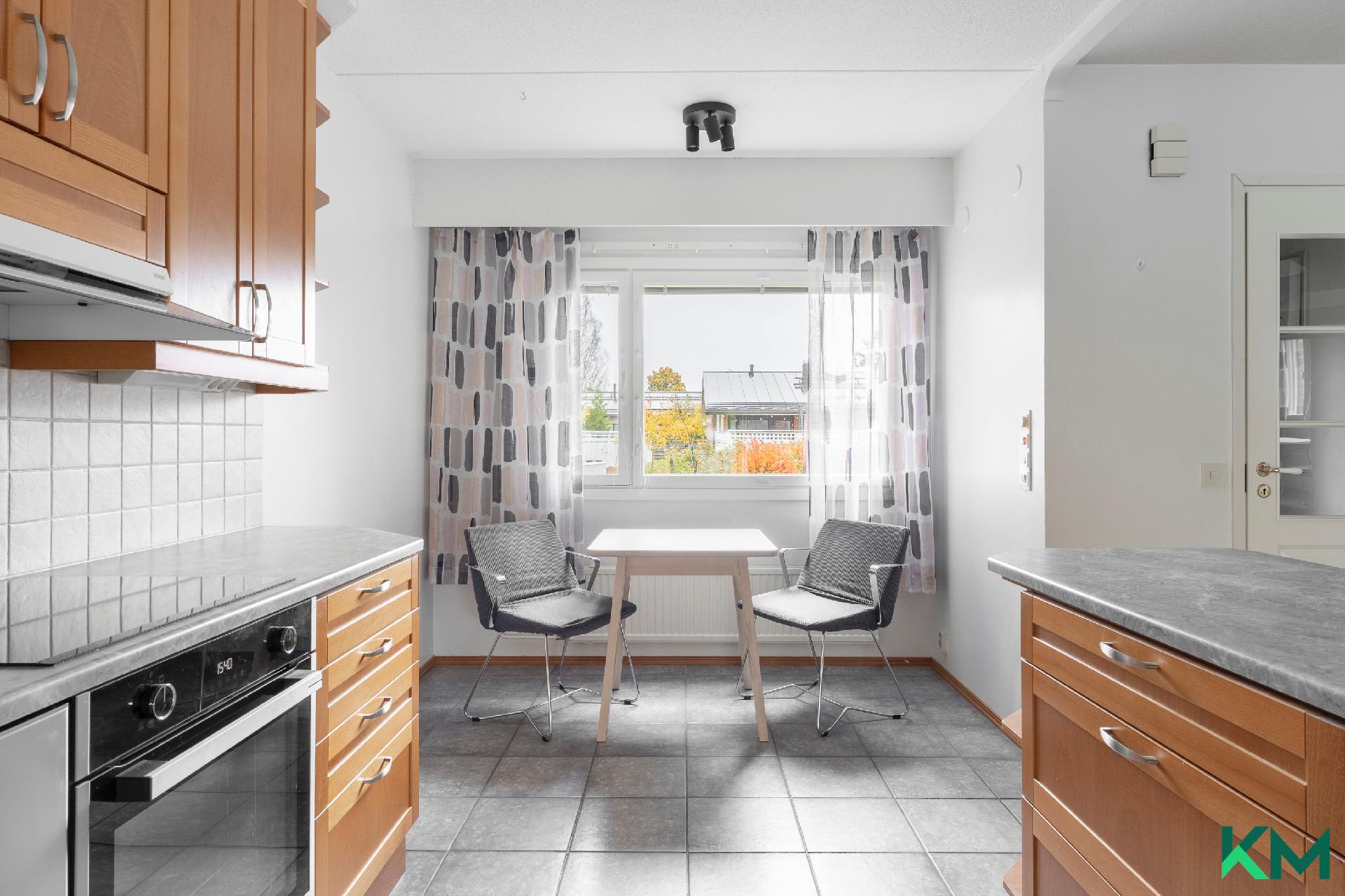 Osmankäämintie 27, Tikkurila, Vantaa