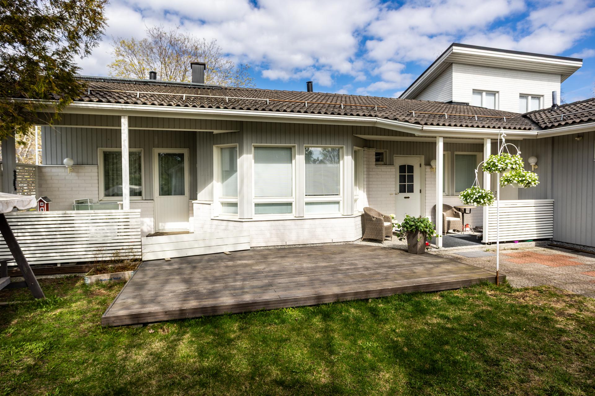 Kielonsaarenkatu 12, Litmanen, Kuopio