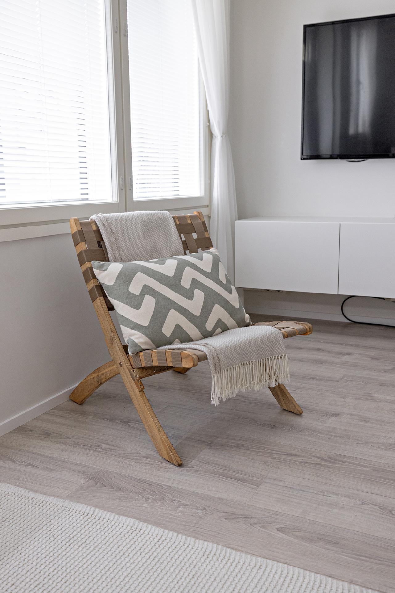 Suojuoksuntie 40, Kivikkokangas, Oulu