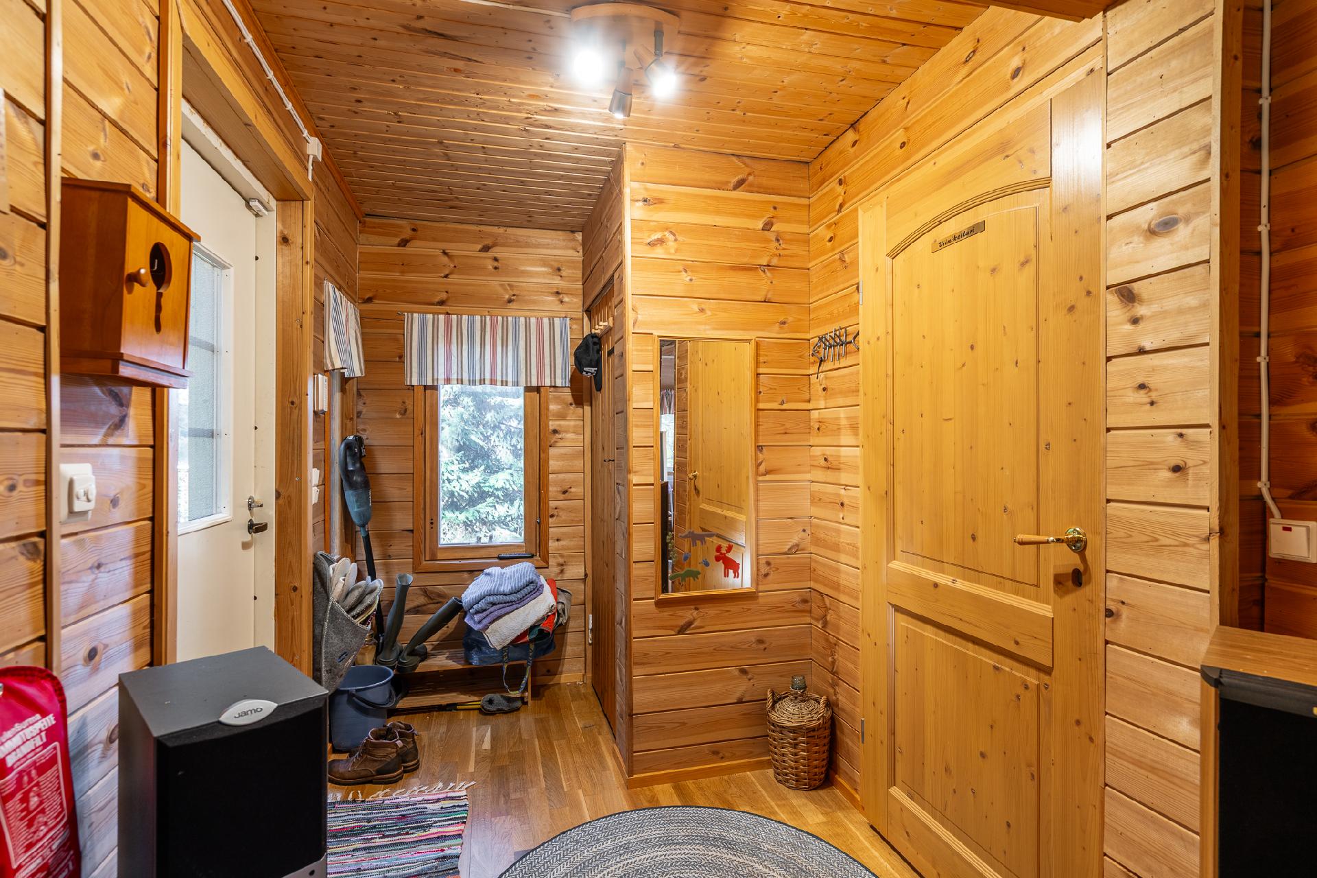 Vuorentaustantie 133, Tuulos, Hämeenlinna