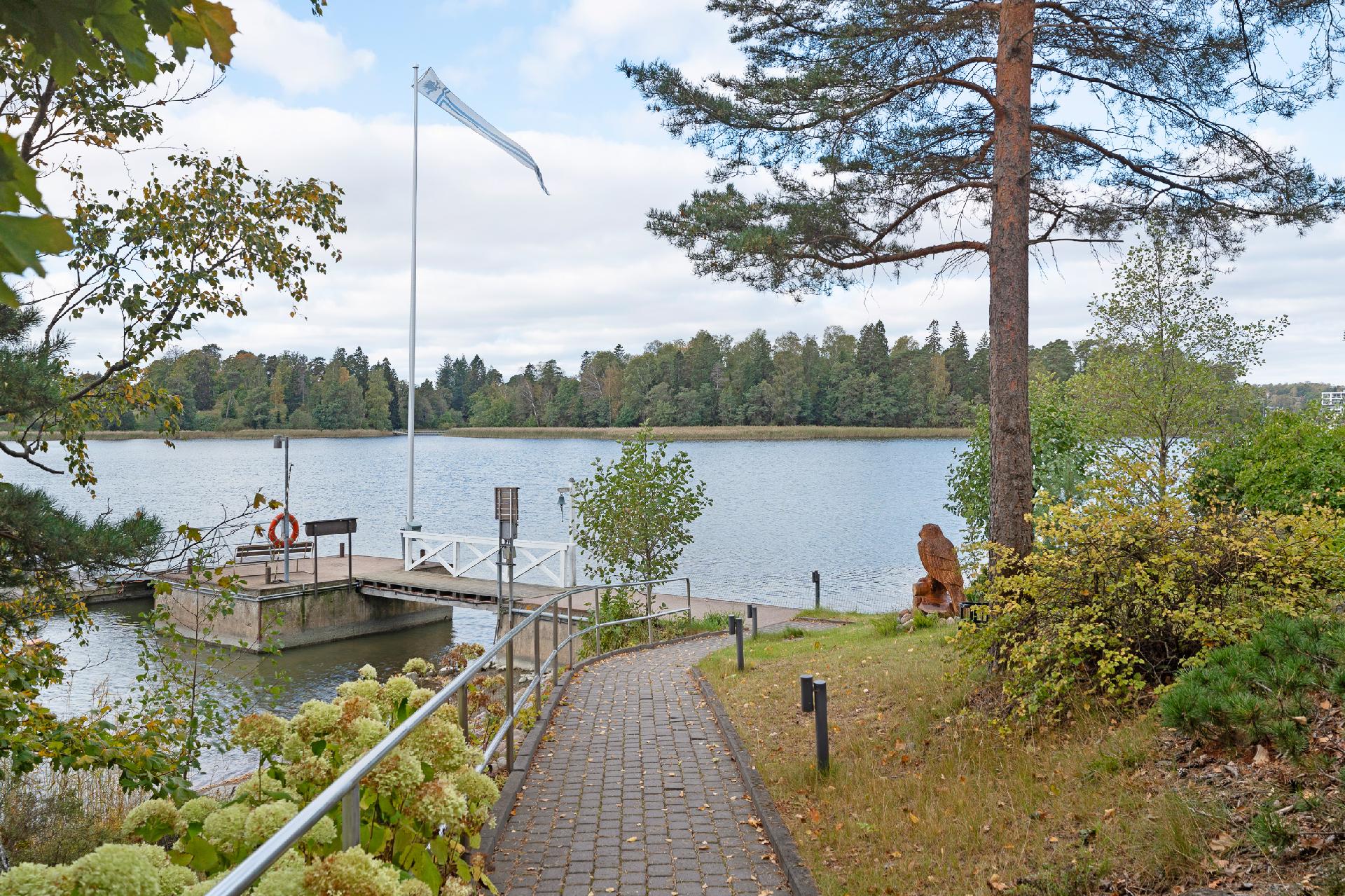 Kuukiventie 9, Laajasalo, Helsinki