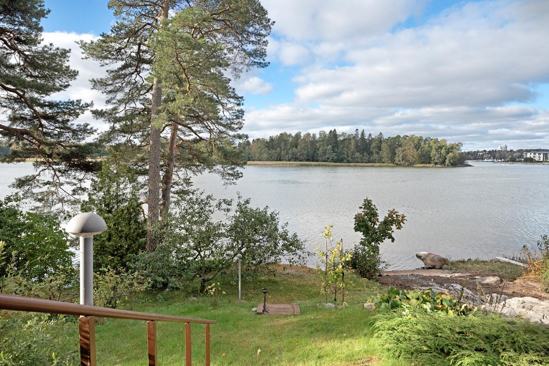 Kuukiventie 9, Laajasalo, Helsinki