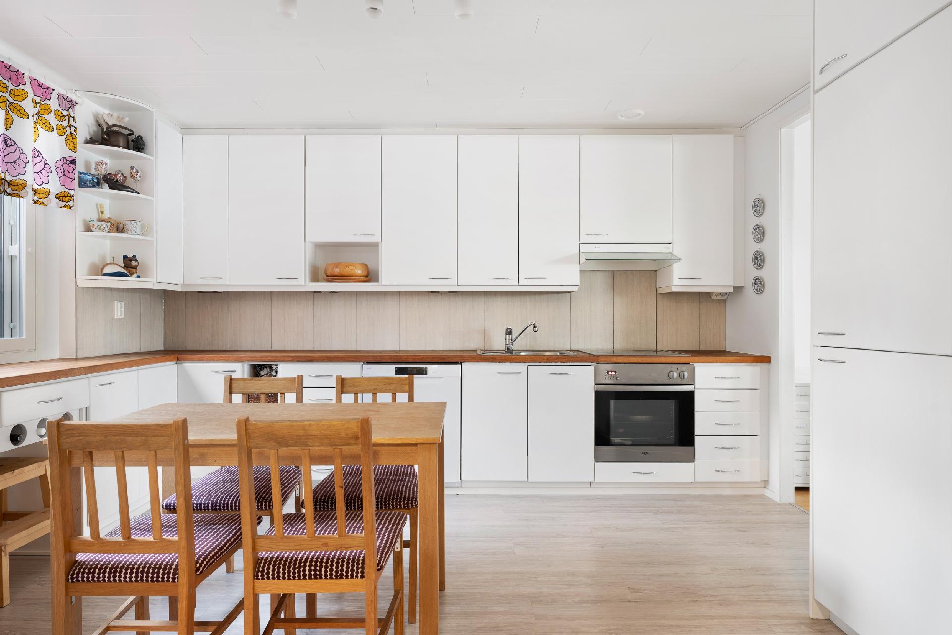 Kuukiventie 9, Laajasalo, Helsinki