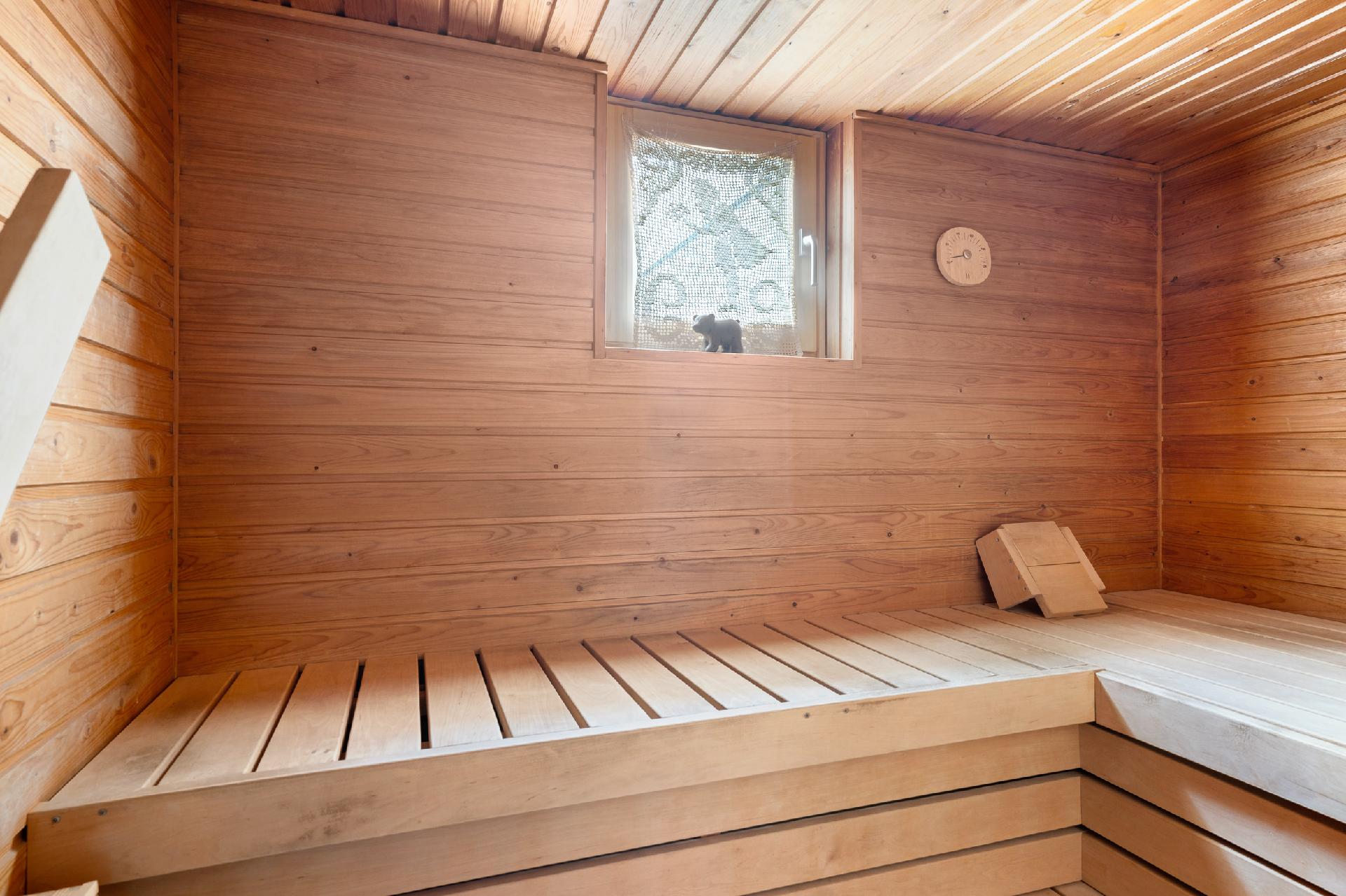 Kuukiventie 9, Laajasalo, Helsinki