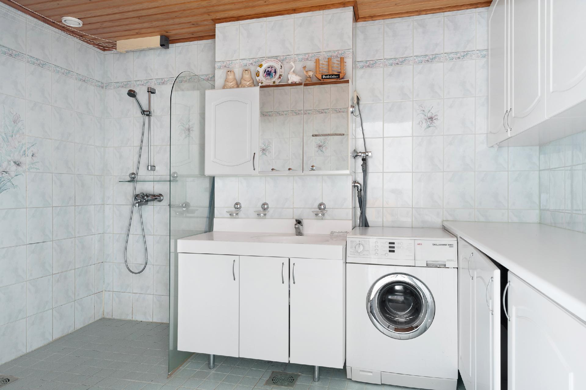 Kuukiventie 9, Laajasalo, Helsinki