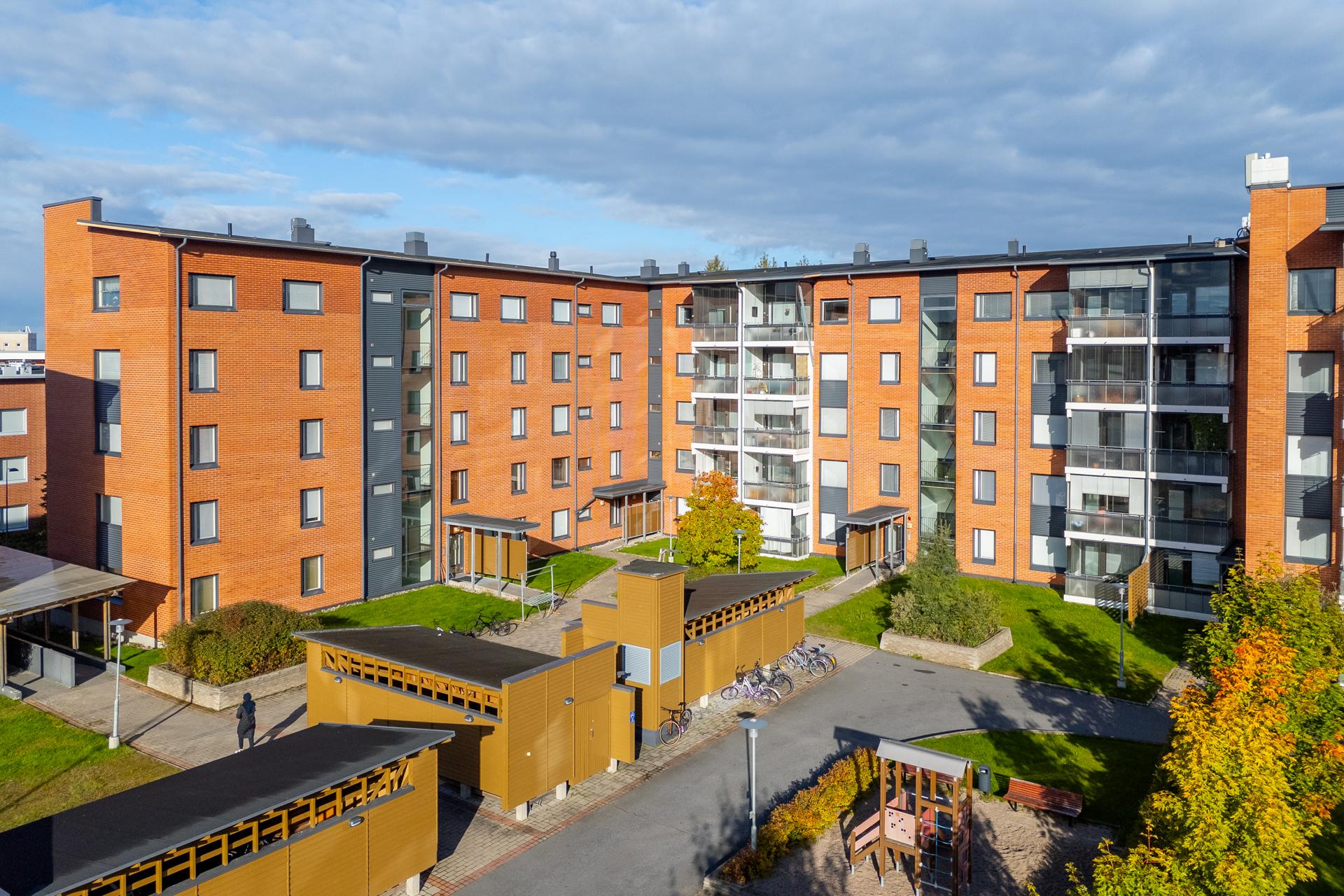 Tullivahdinkatu 1, Etu-Lyötty, Oulu