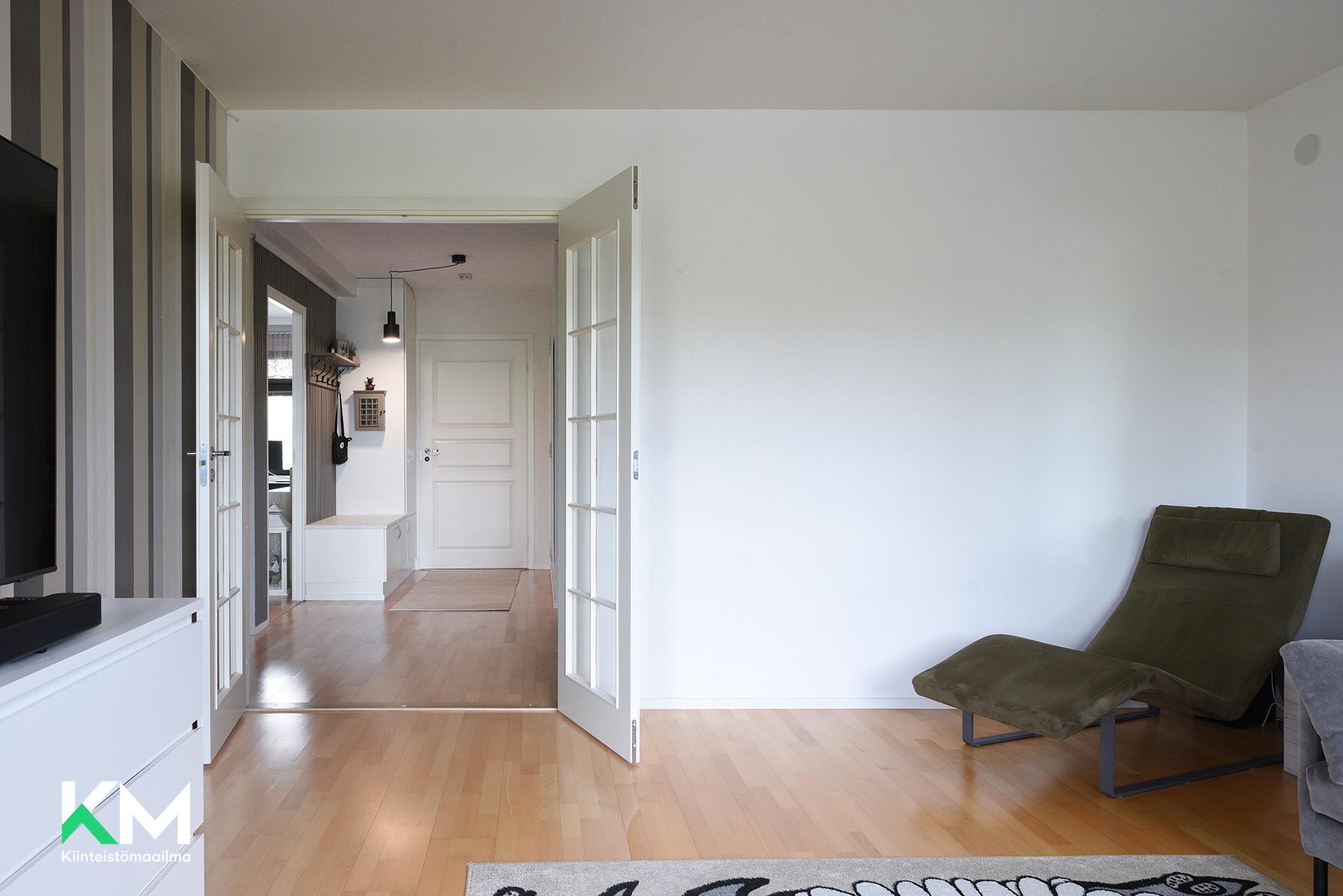 Vaaksakatu 1, Asemantausta, Lahti