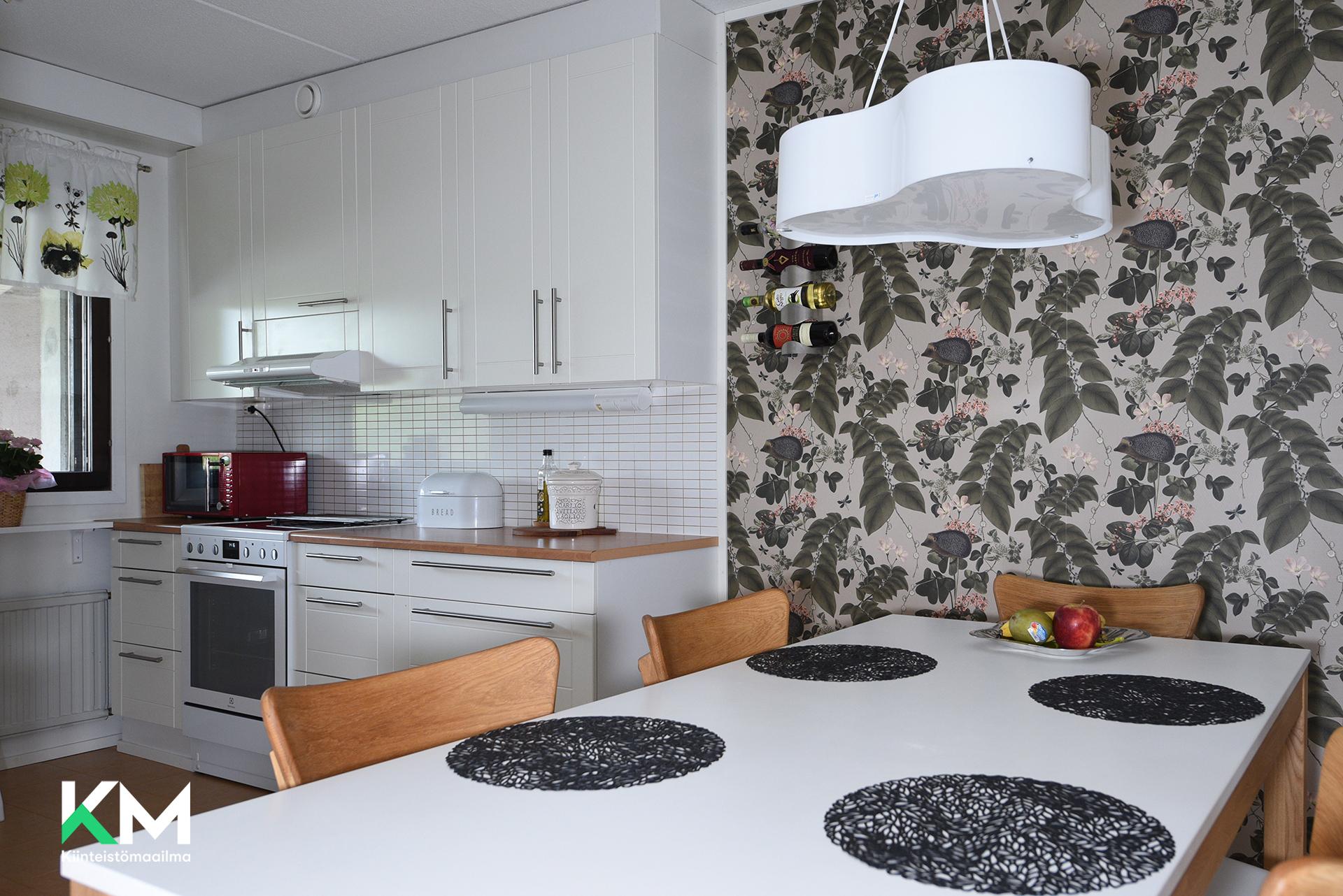 Vaaksakatu 1, Asemantausta, Lahti