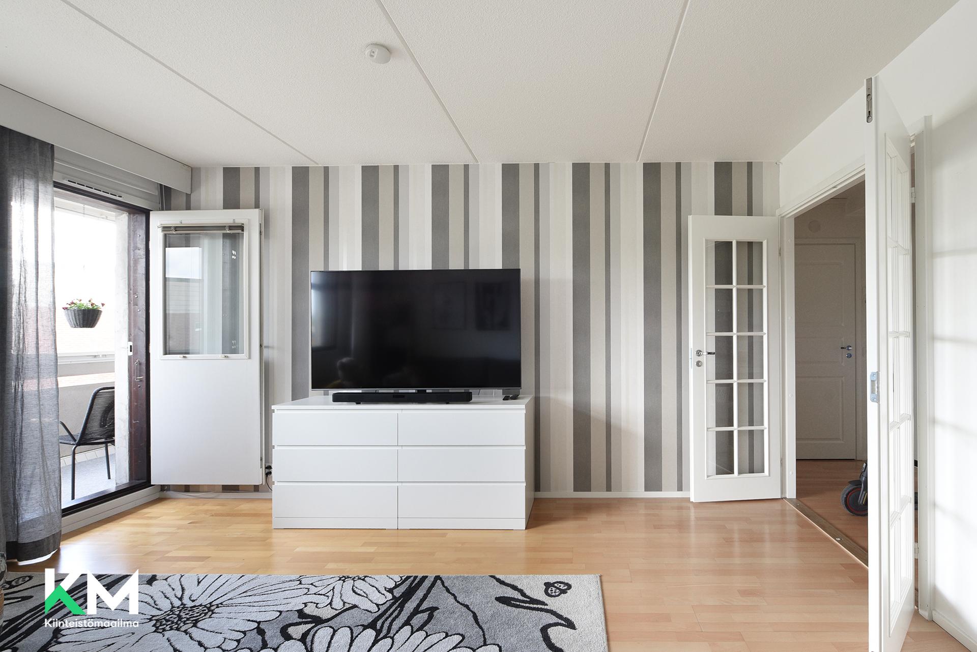 Vaaksakatu 1, Asemantausta, Lahti