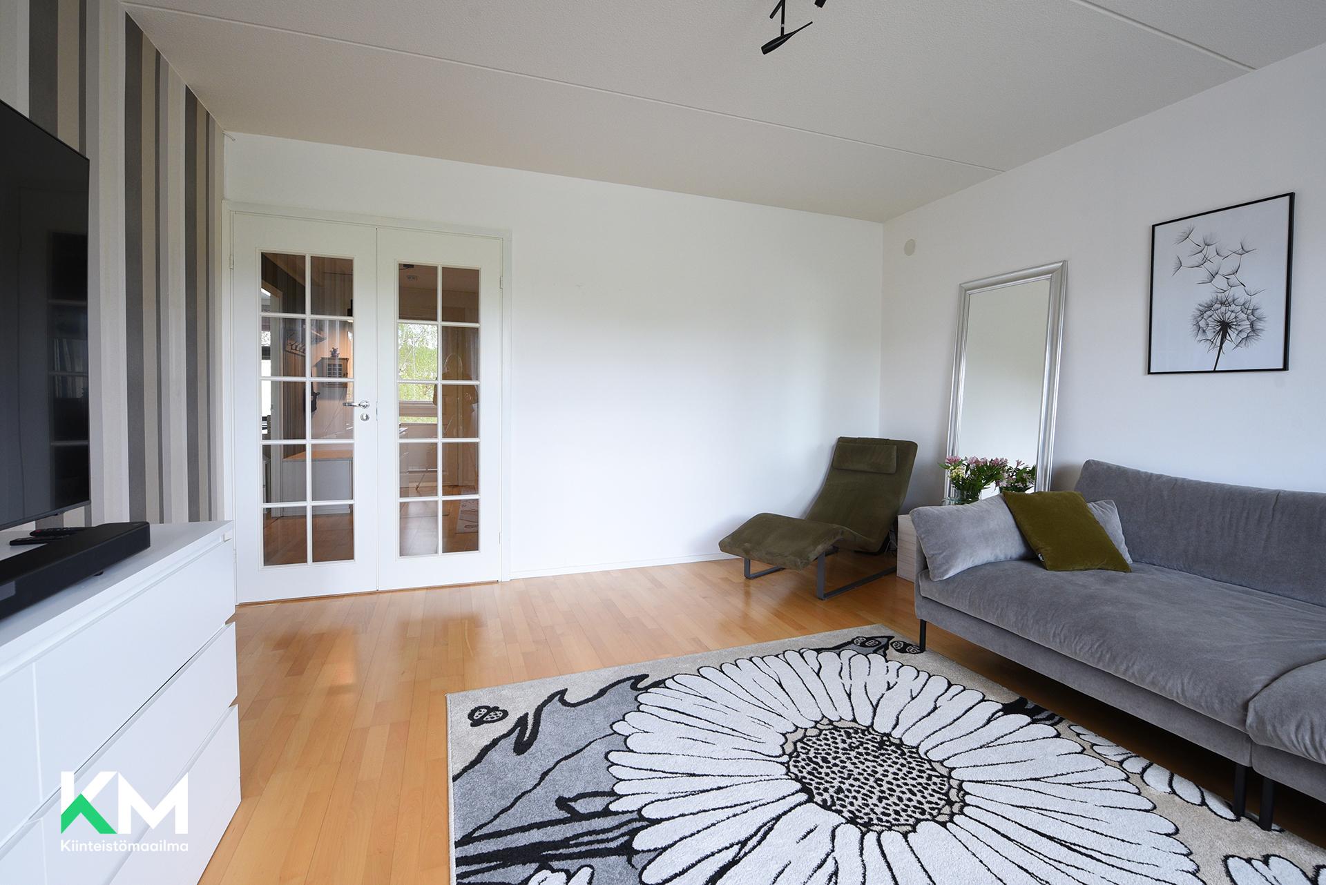 Vaaksakatu 1, Asemantausta, Lahti