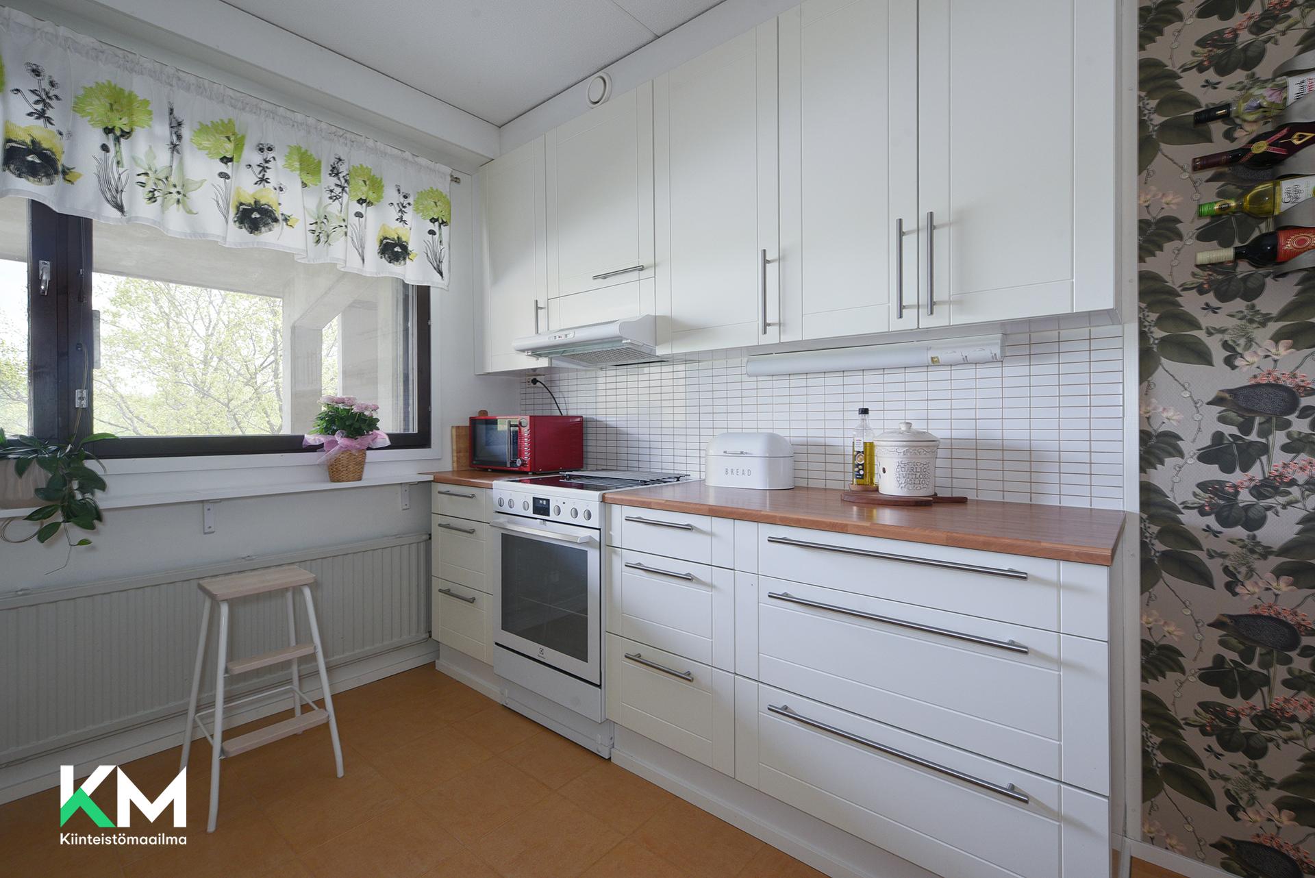 Vaaksakatu 1, Asemantausta, Lahti