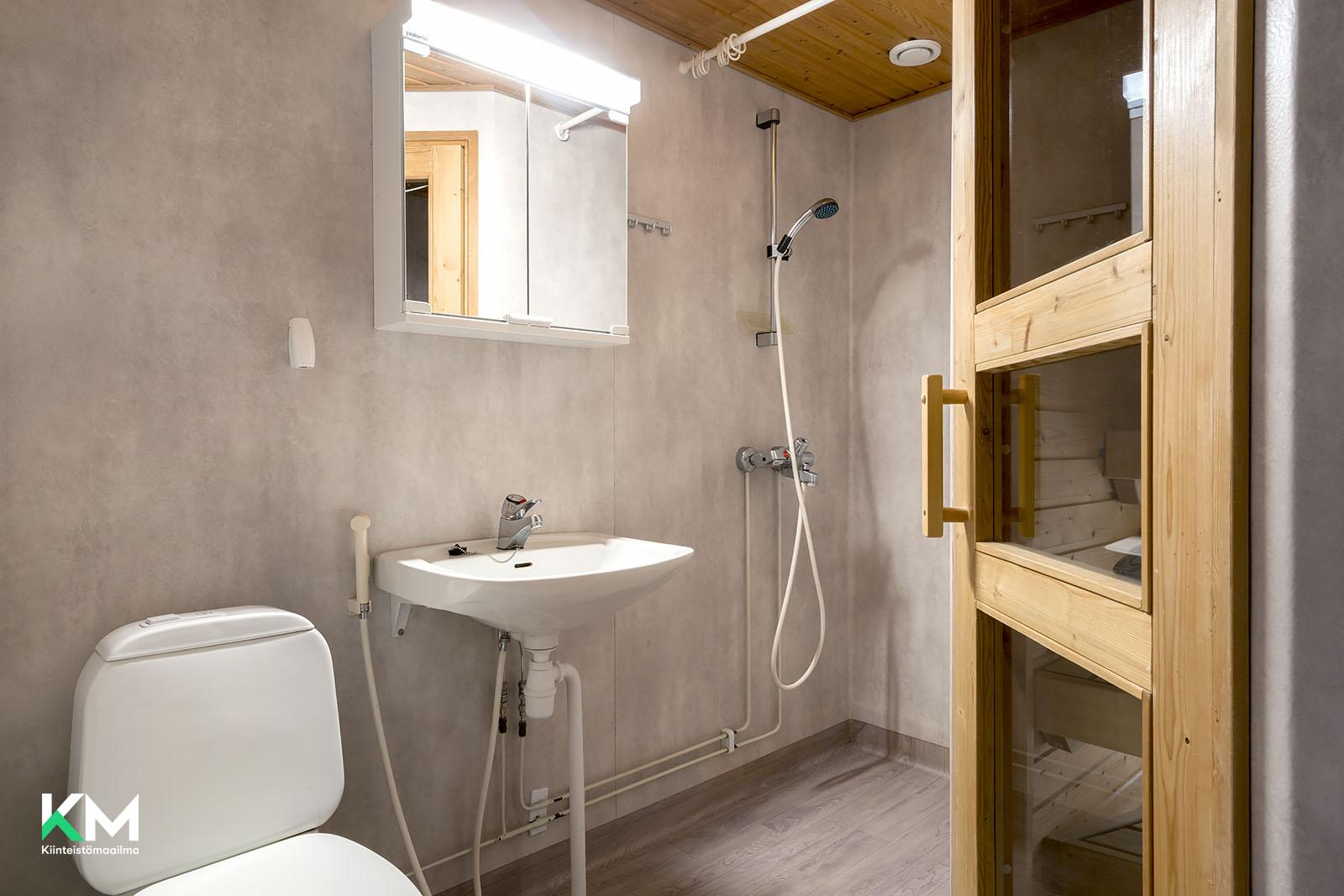 Tarkka-ampujankatu 17, Heinäpää, Oulu