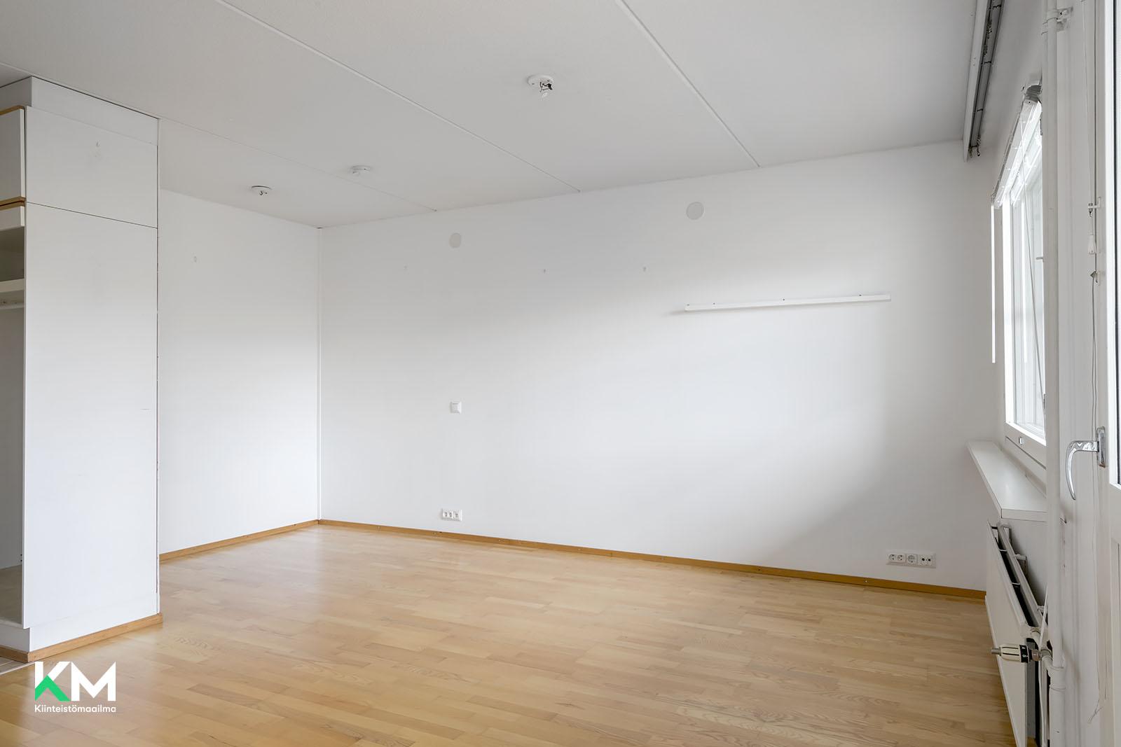 Tarkka-ampujankatu 17, Heinäpää, Oulu