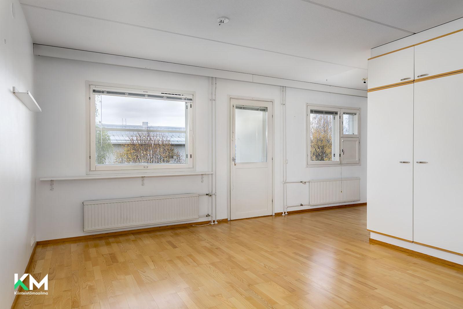 Tarkka-ampujankatu 17, Heinäpää, Oulu