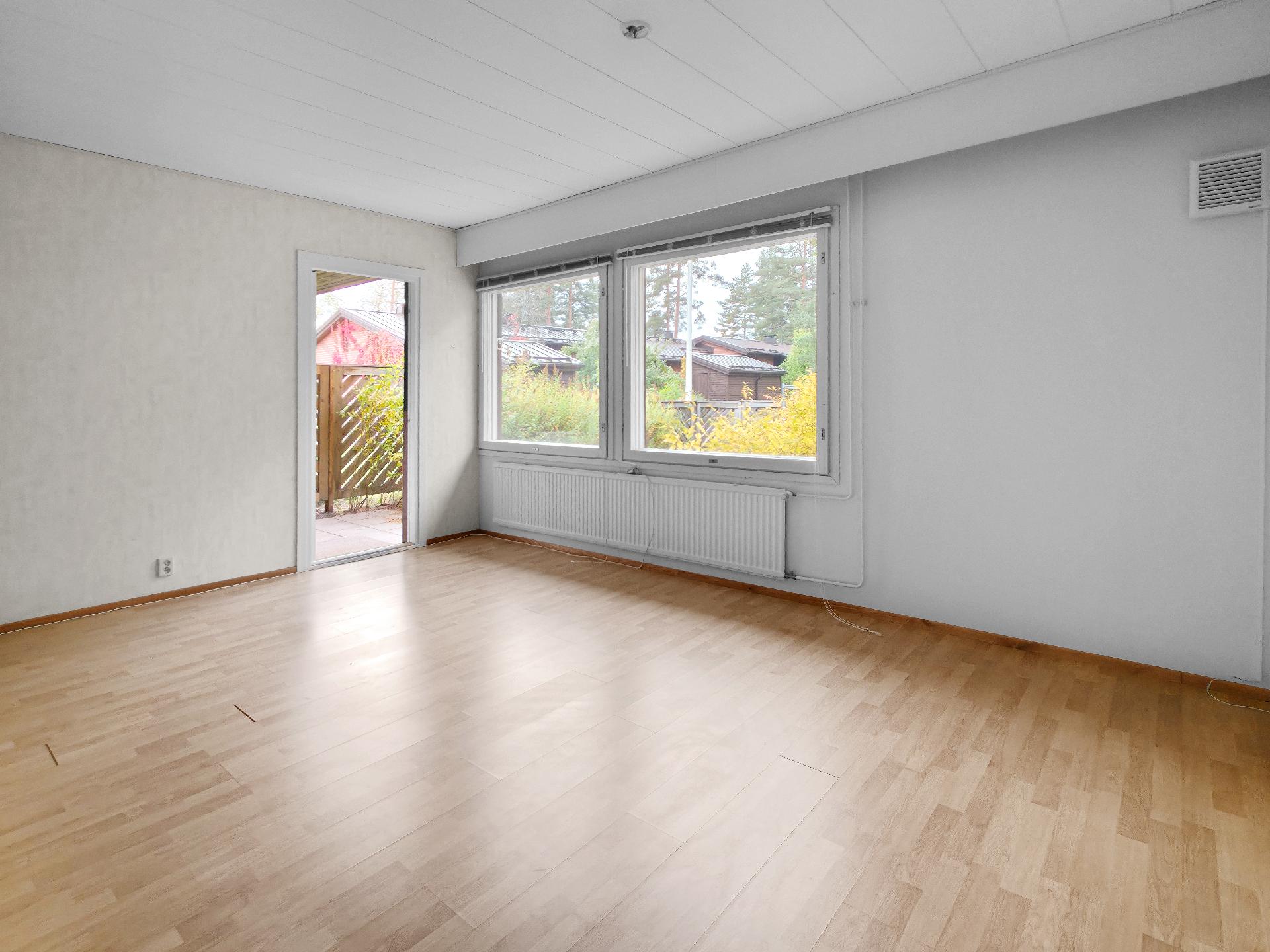 Länsikaari 6, Jurvala, Luumäki