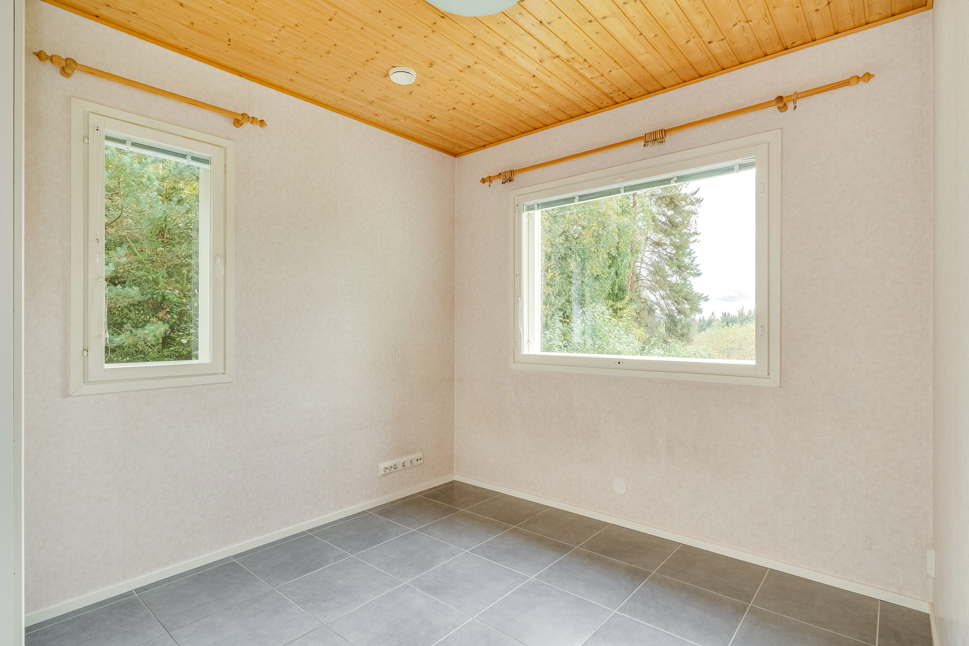 Saarenmaantie 354, Liuksiala, Kangasala