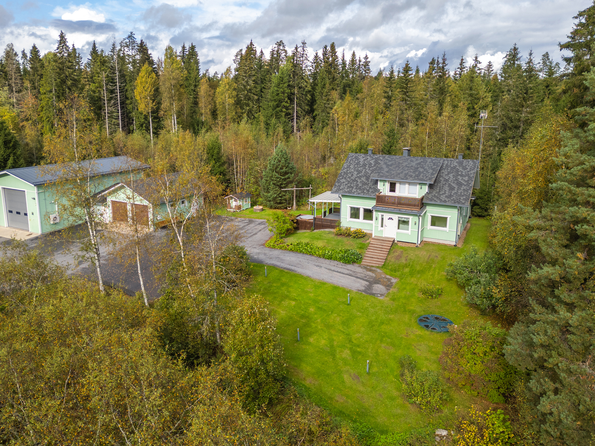 Saarenmaantie 354, Liuksiala, Kangasala