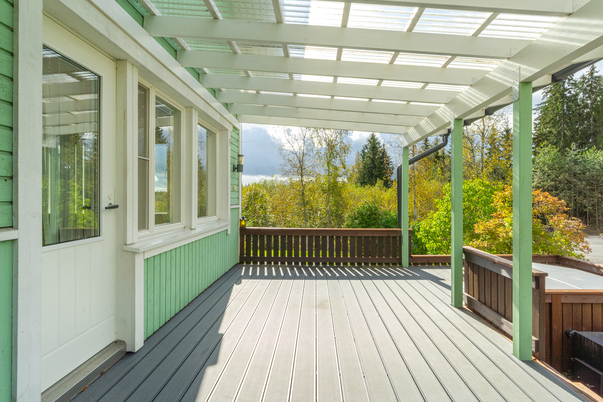 Saarenmaantie 354, Liuksiala, Kangasala