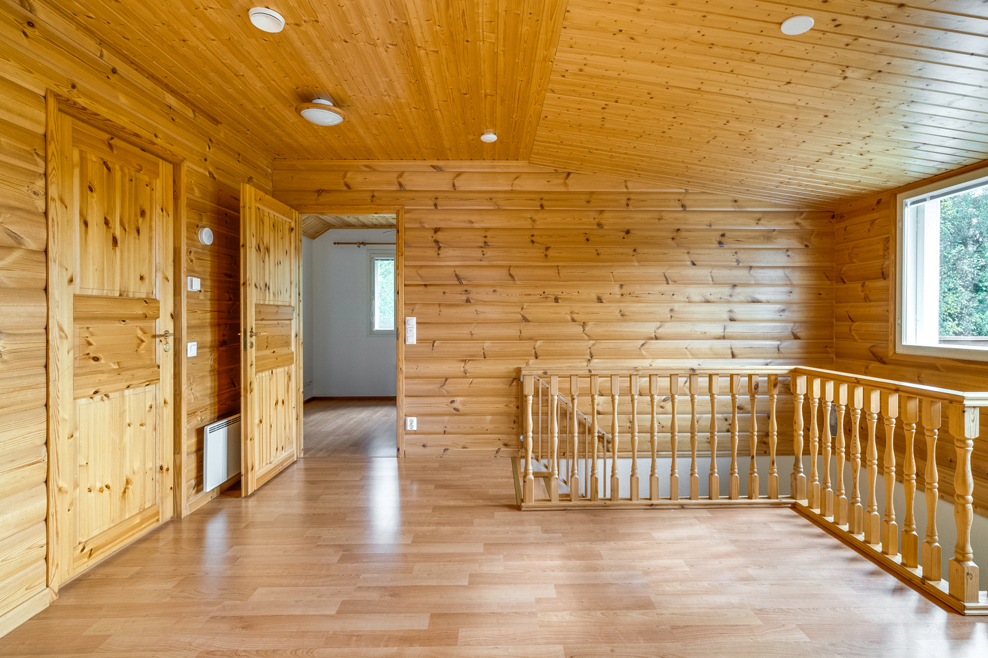 Saarenmaantie 354, Liuksiala, Kangasala