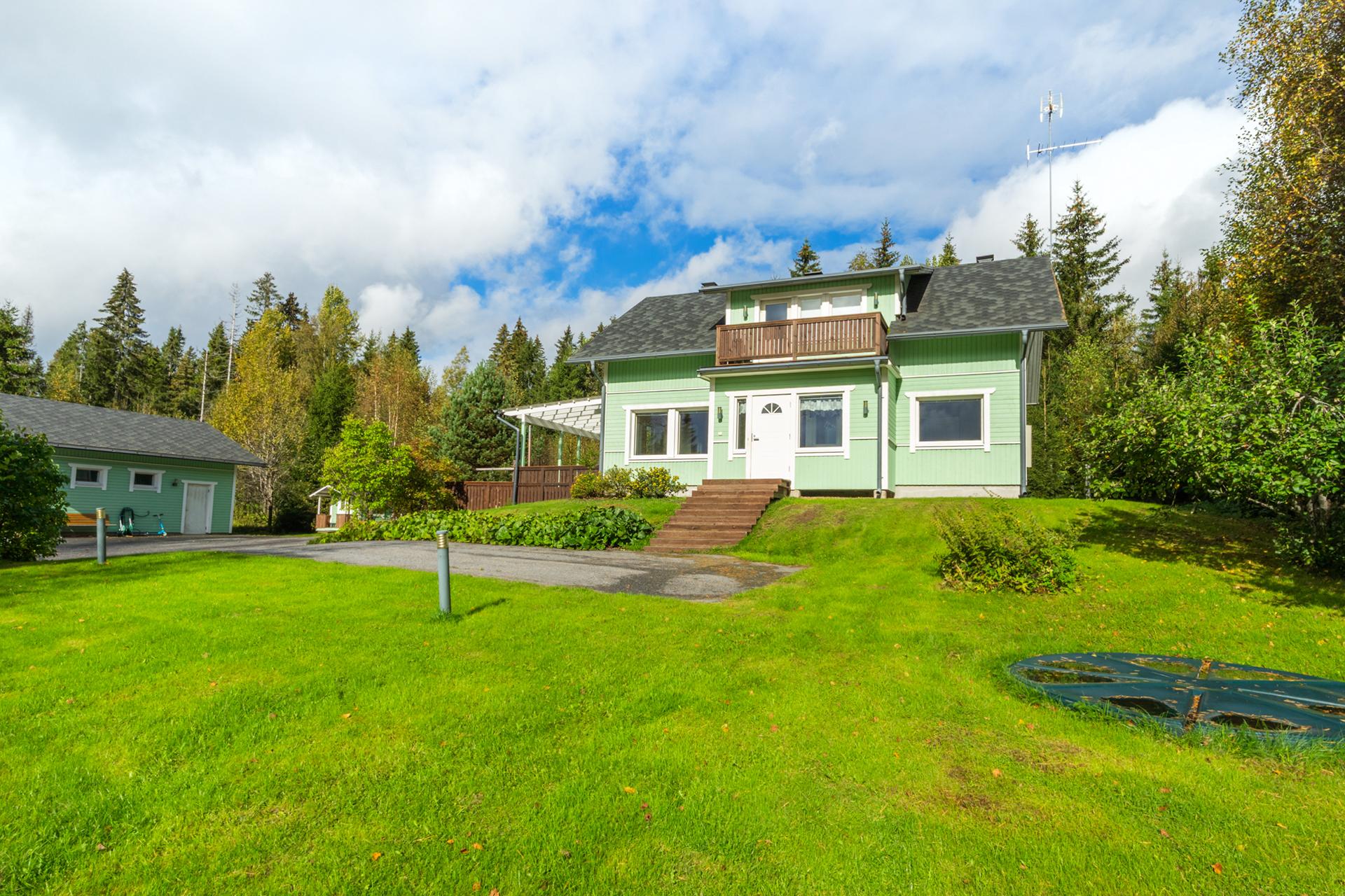 Saarenmaantie 354, Liuksiala, Kangasala