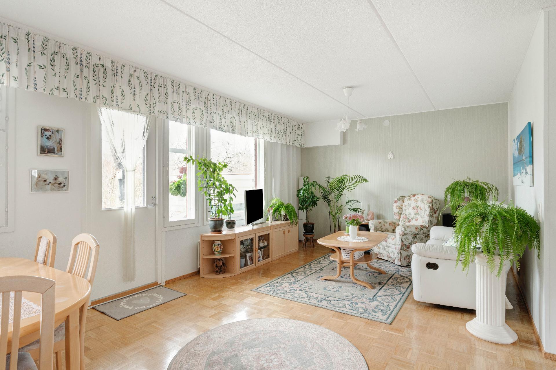 Huoneistossa tehty laajat remontit v.2013