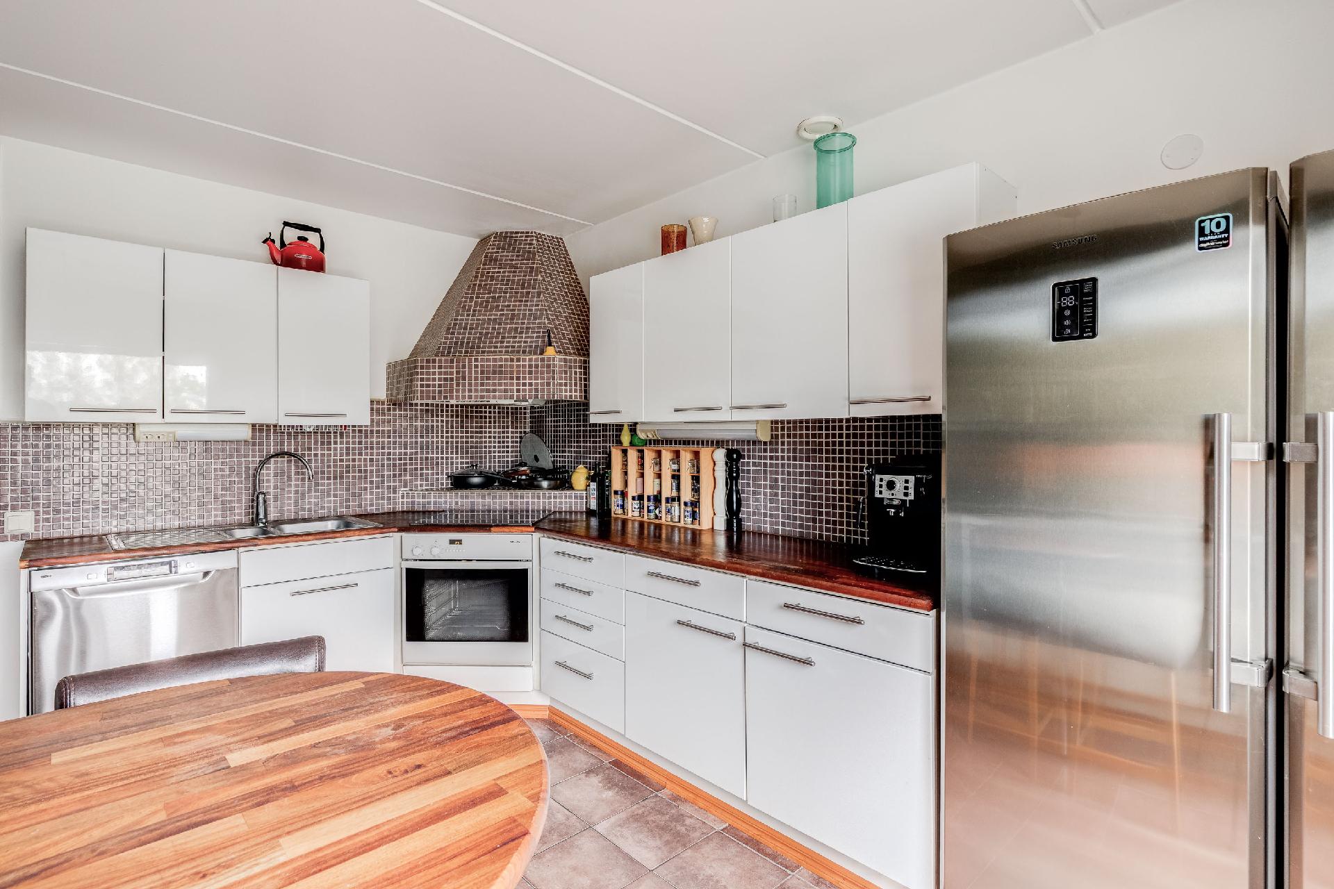 Sysimiehenpolku 8, Paloheinä, Helsinki