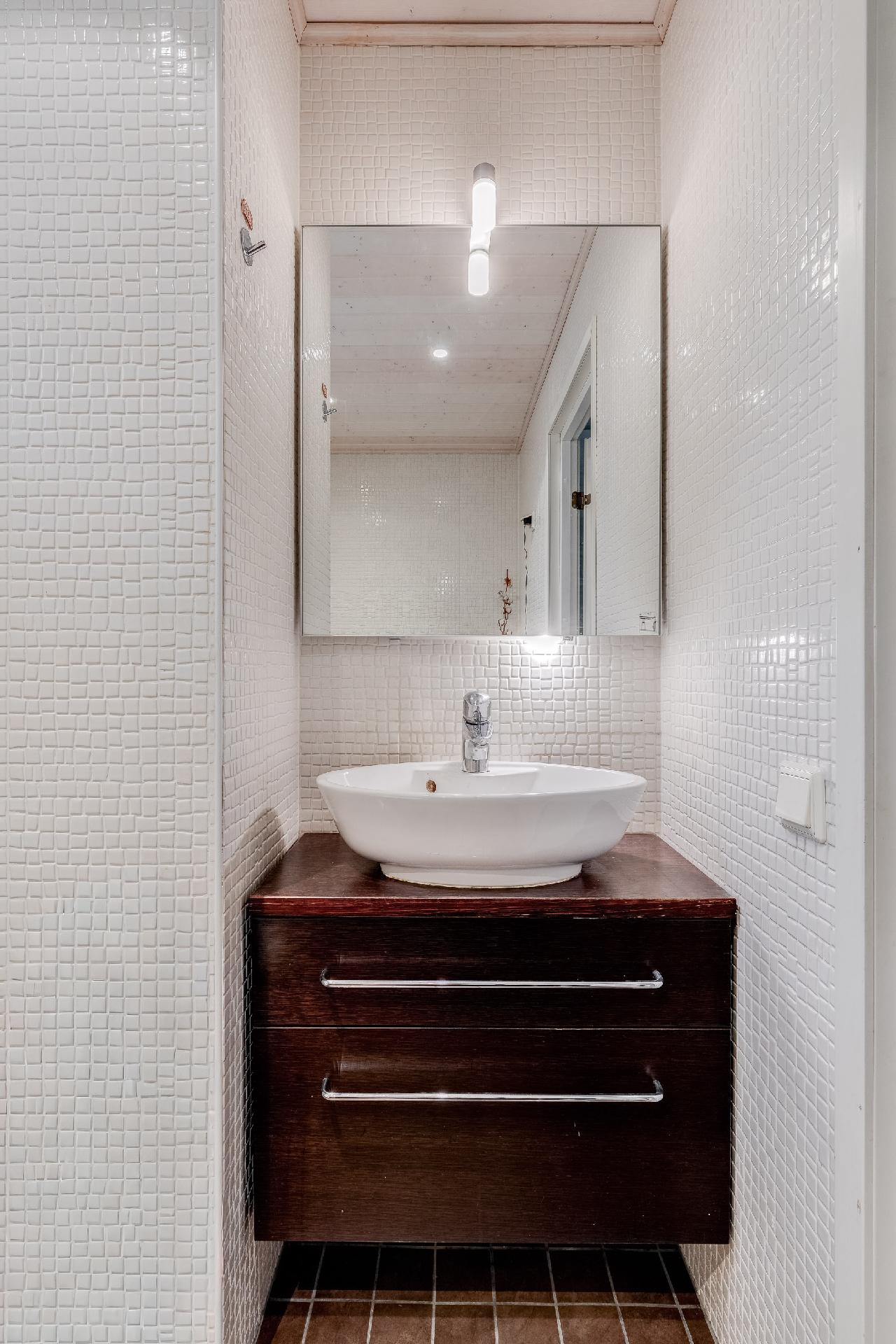 Sysimiehenpolku 8, Paloheinä, Helsinki