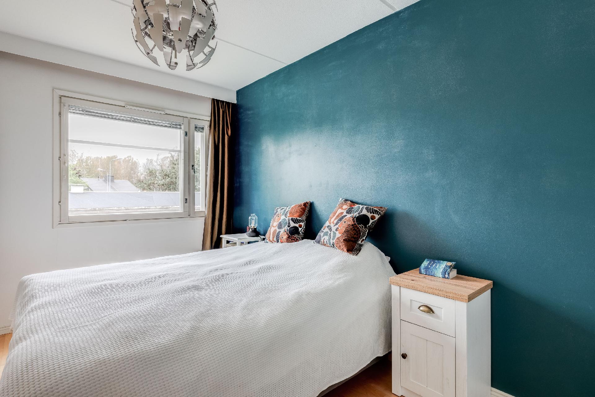 Sysimiehenpolku 8, Paloheinä, Helsinki