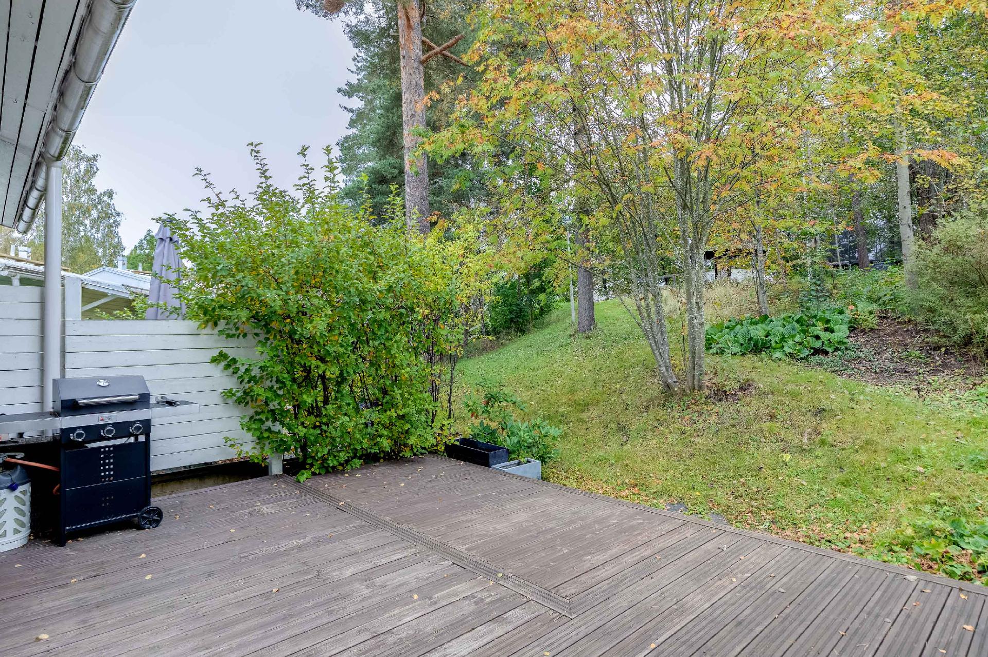 Sysimiehenpolku 8, Paloheinä, Helsinki