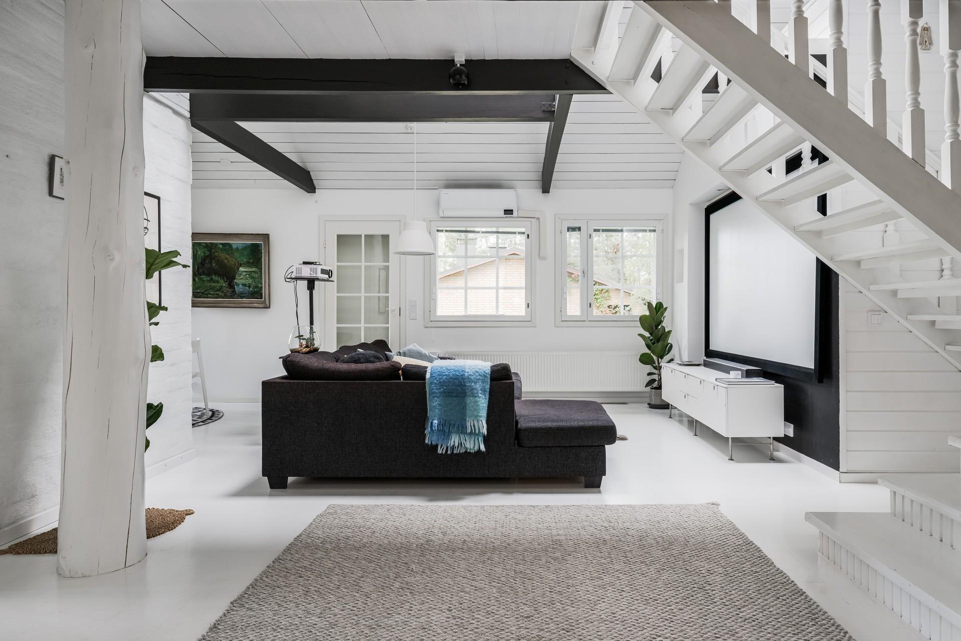 Monsaksenkuja 9, Martinlaakso, Vantaa