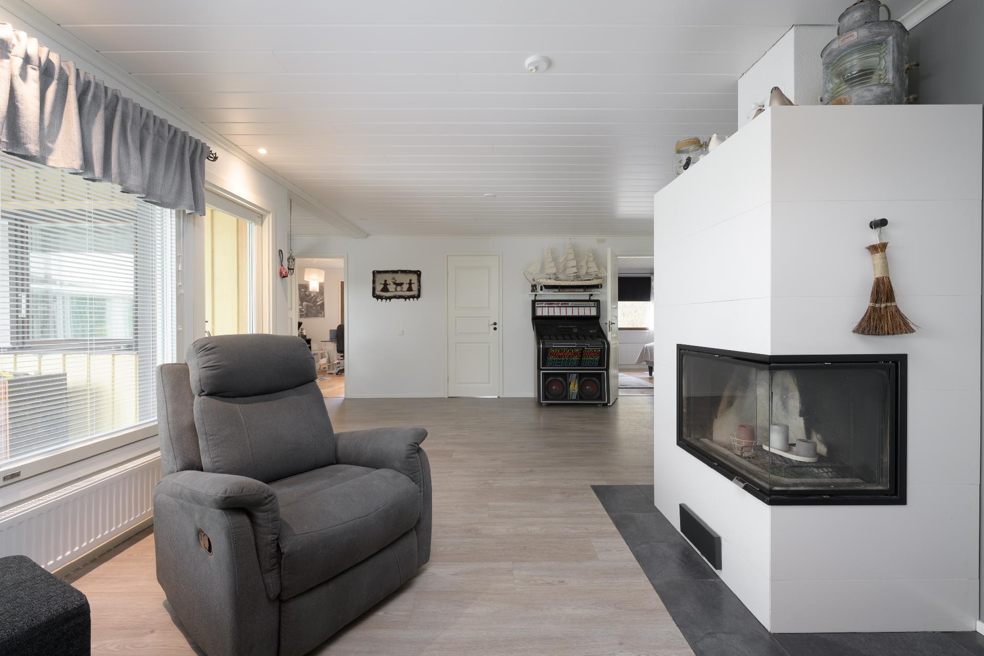 Tuomaantie 12, Kirkonkylä, Nurmijärvi