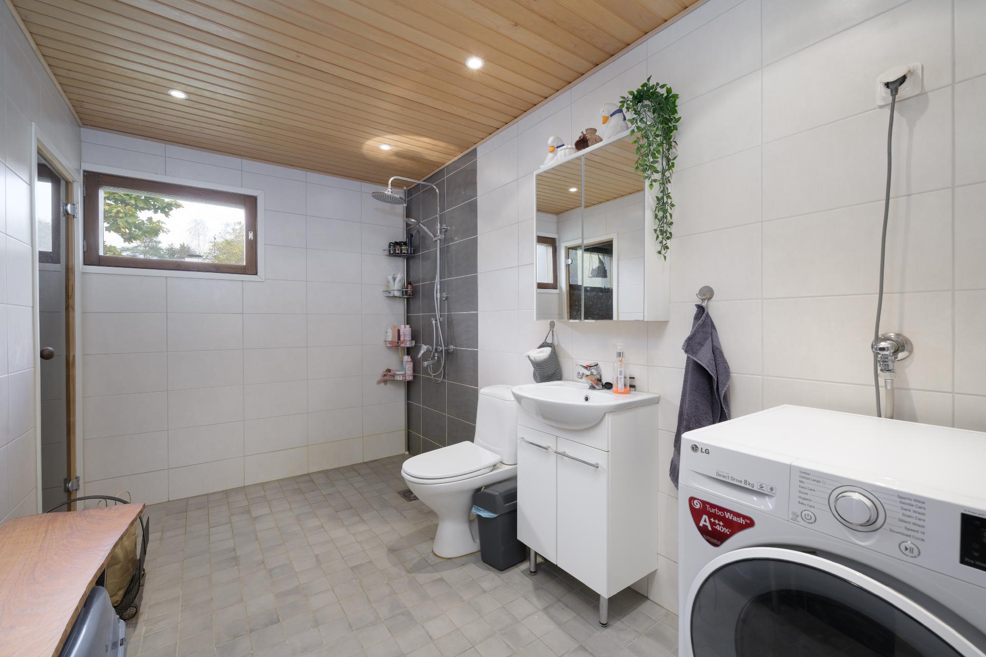 Tuomaantie 12, Kirkonkylä, Nurmijärvi