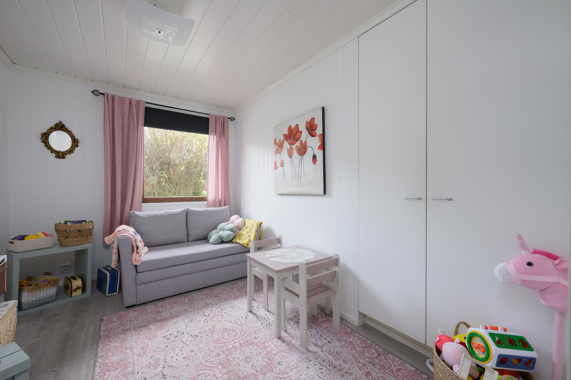 Tuomaantie 12, Kirkonkylä, Nurmijärvi