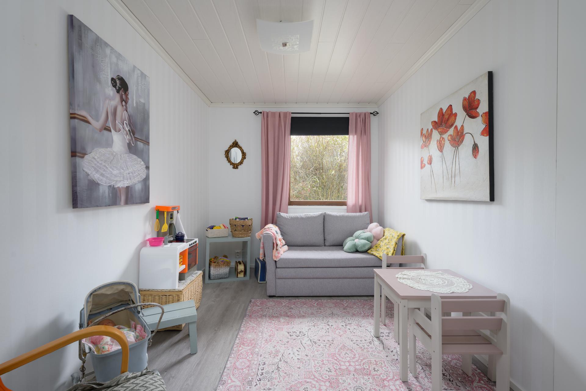 Tuomaantie 12, Kirkonkylä, Nurmijärvi