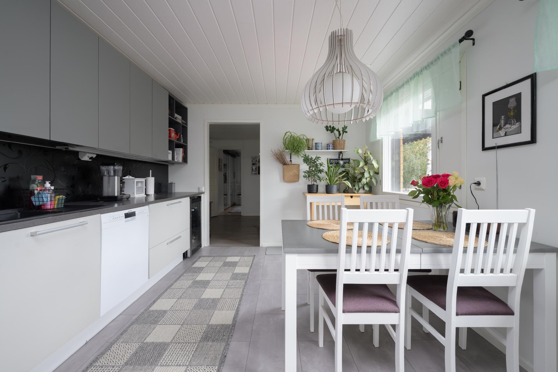 Tuomaantie 12, Kirkonkylä, Nurmijärvi