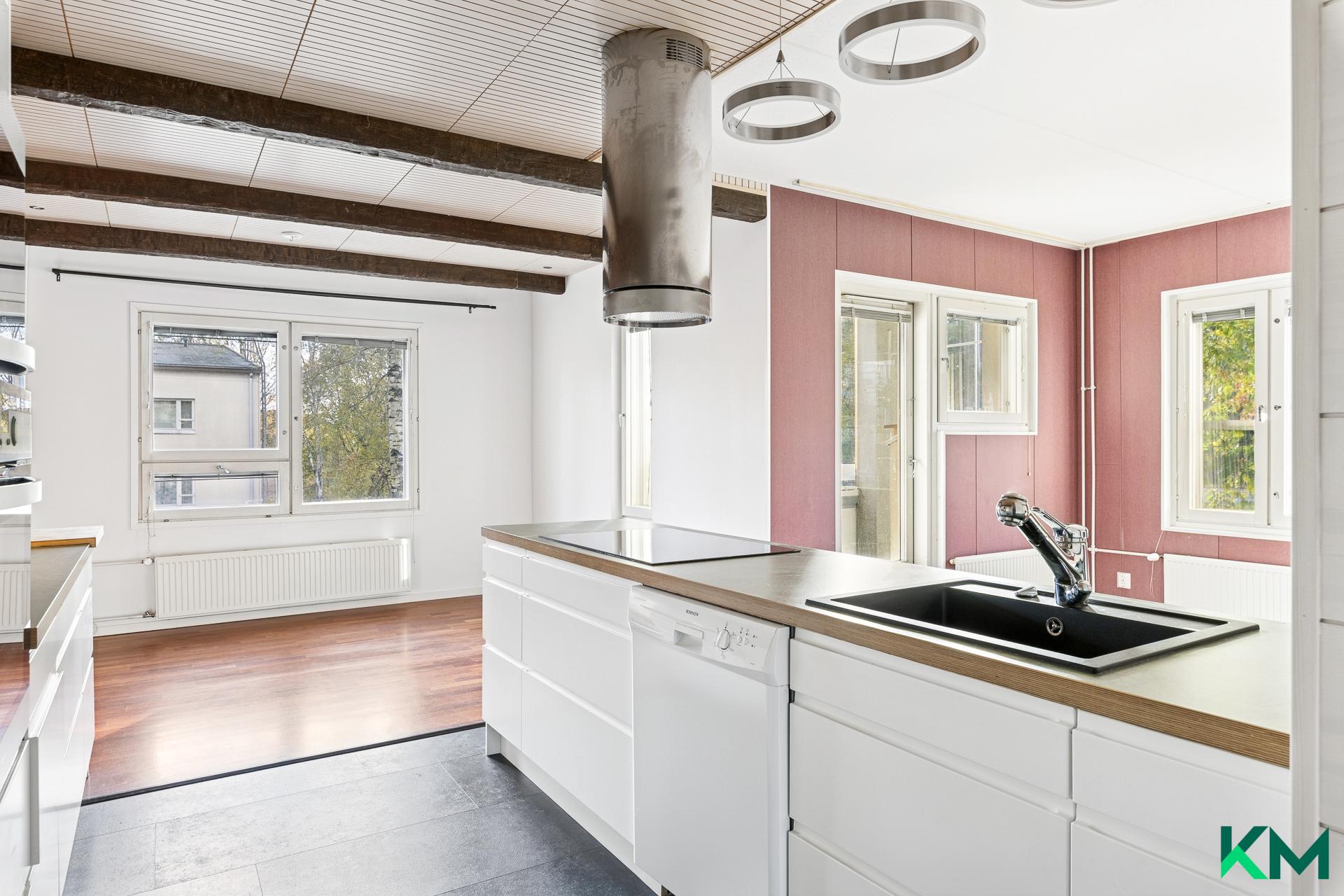 Raitamaantie 12, Kannelmäki, Helsinki