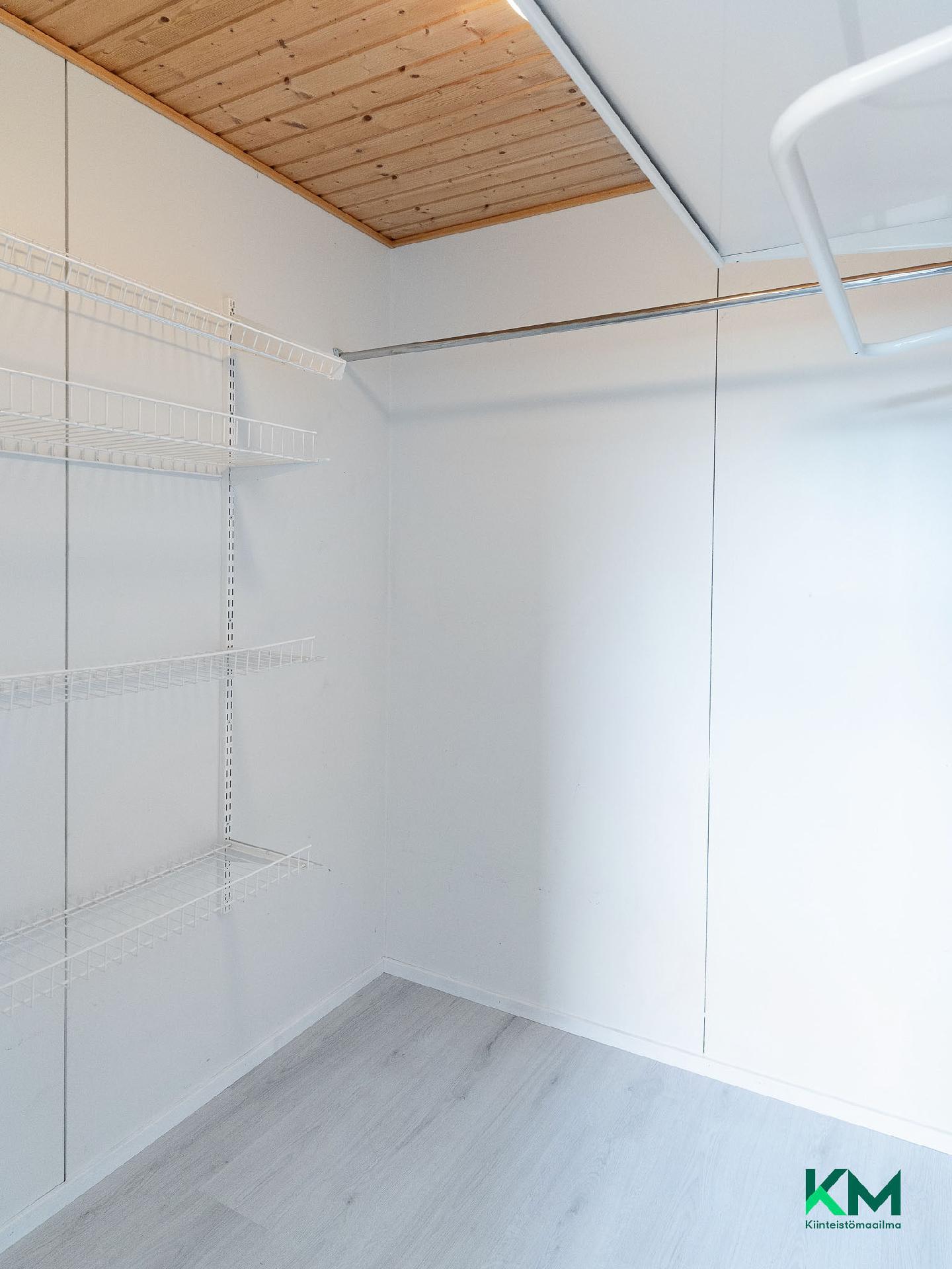 Härkimetsäntie 1, Kuhmalahti, Kangasala