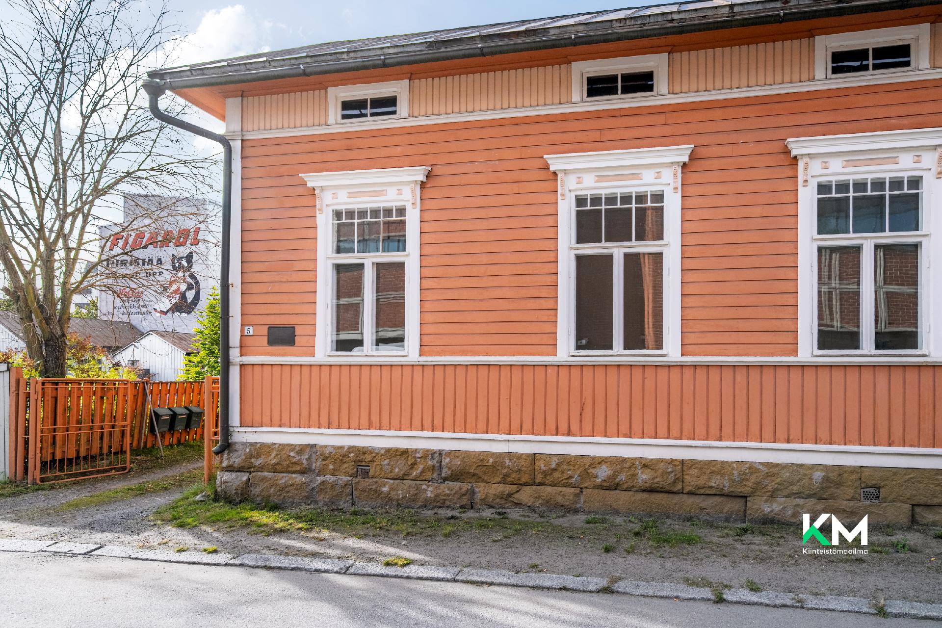 Läntinen Kirkkokatu 5, Keskusta, Kokkola