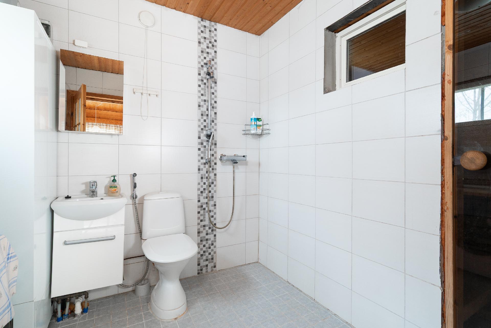 Vaimosniementie 631, Ukonniemi, Kangasniemi