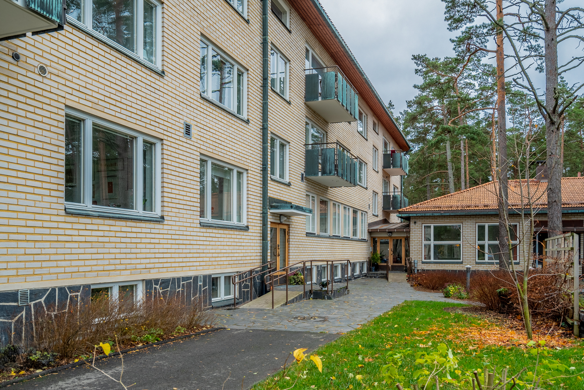 Kallvikinniementie 35 b, Kallahti, Helsinki