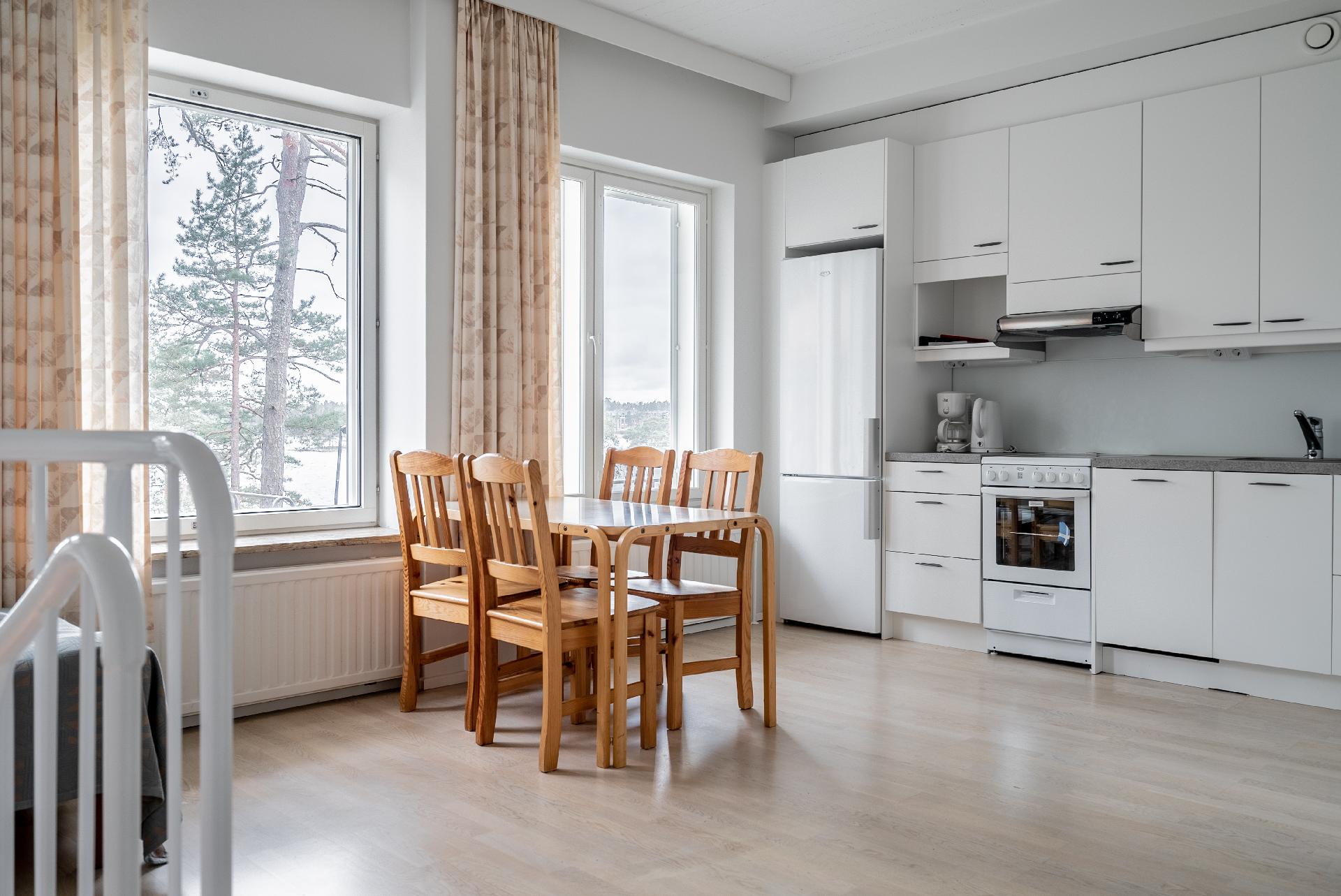 Kallvikinniementie 35 b, Kallahti, Helsinki